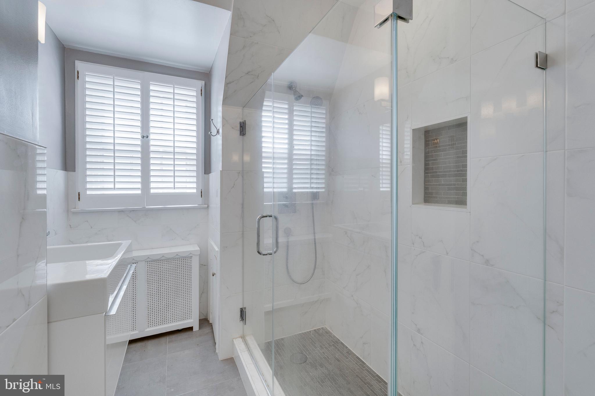 BATTERY PARK - Residential