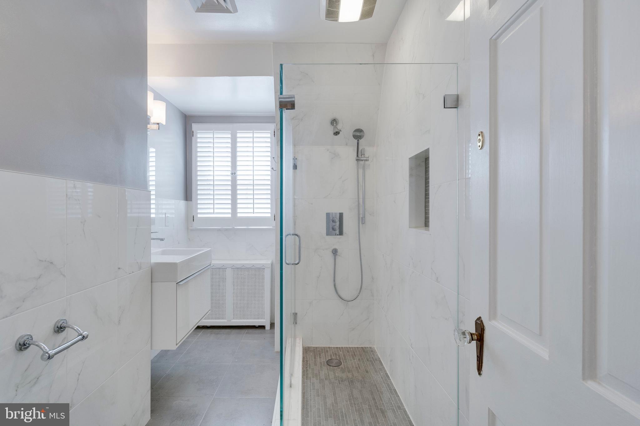 BATTERY PARK - Residential