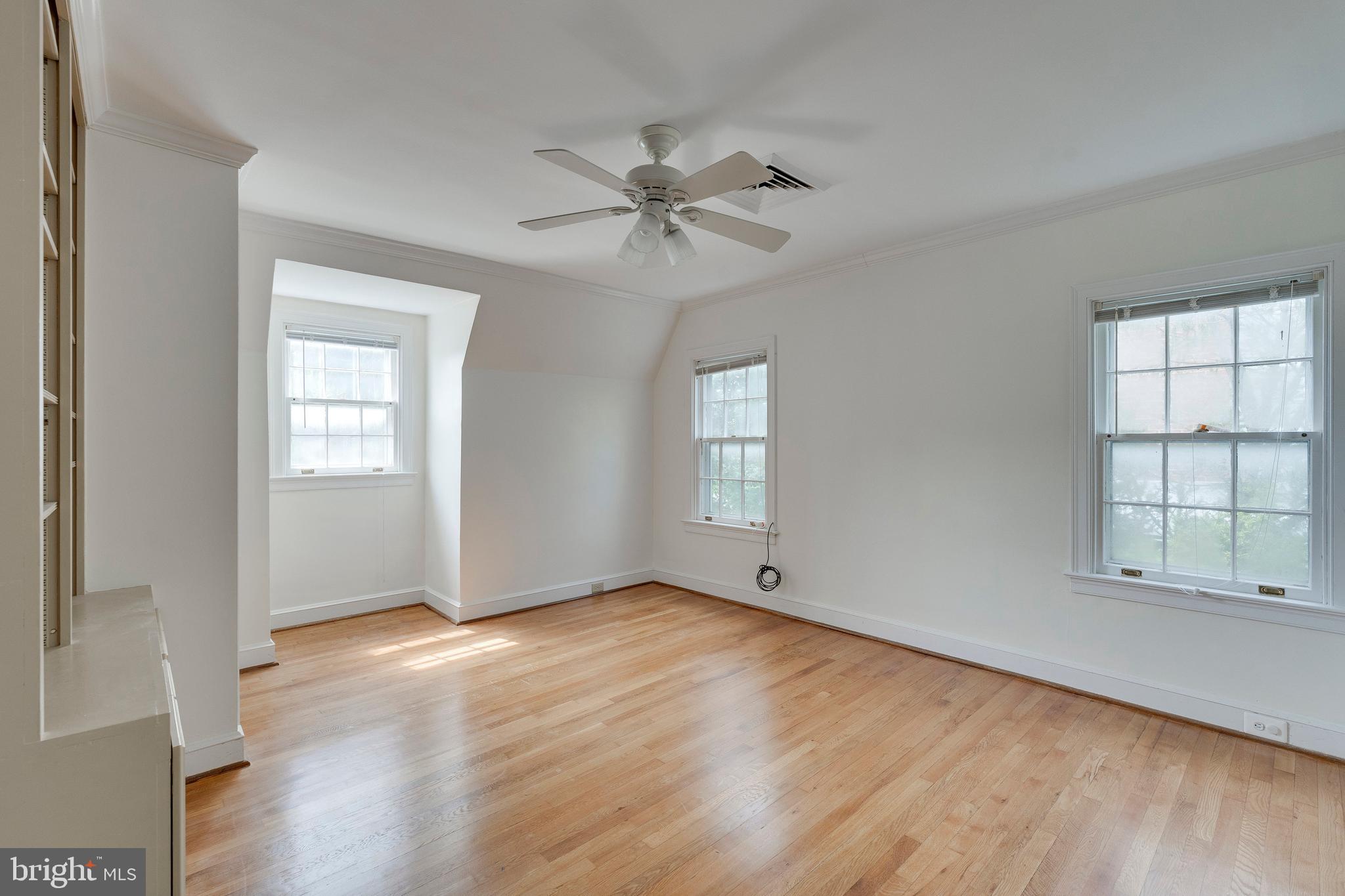 BATTERY PARK - Residential