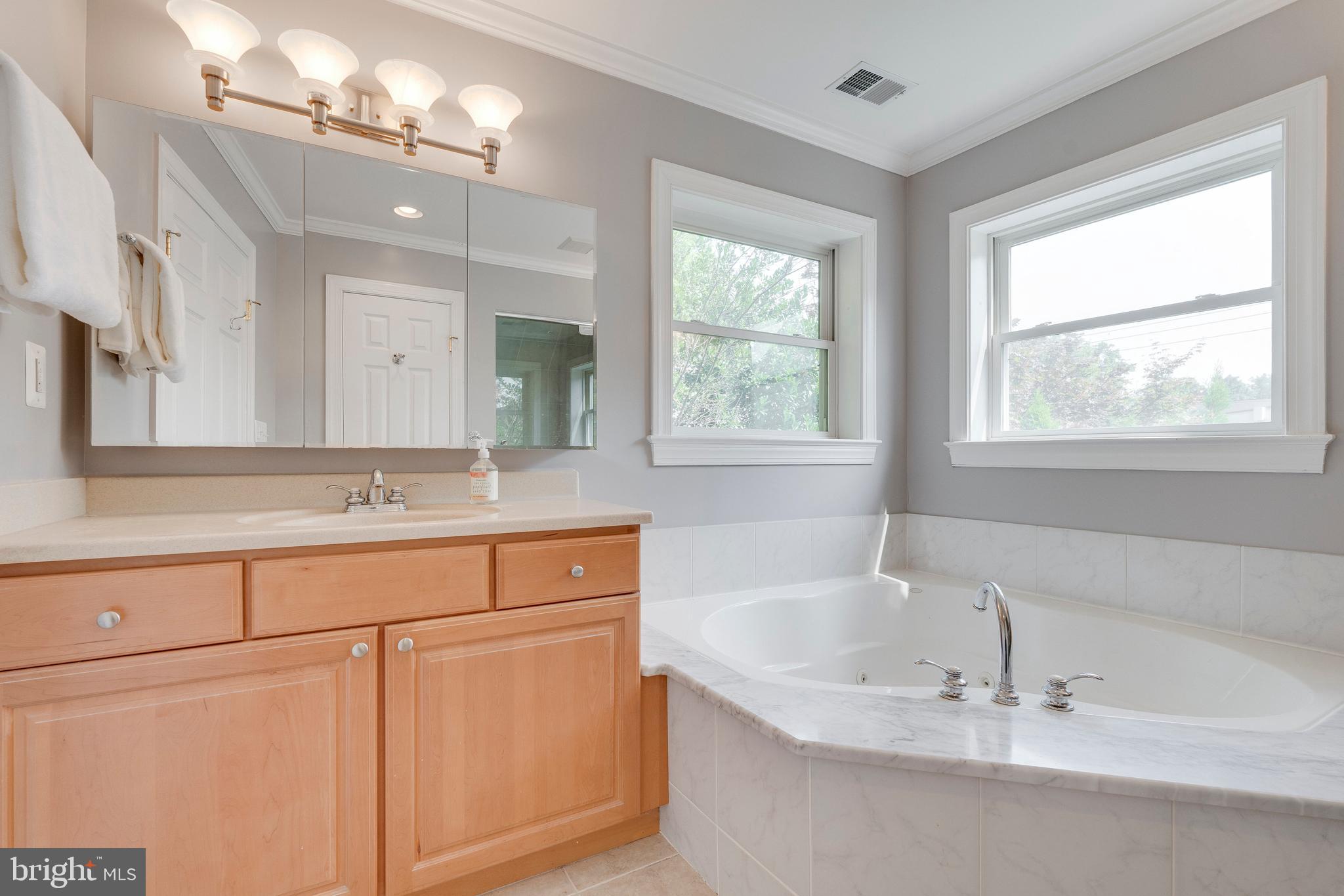 BATTERY PARK - Residential