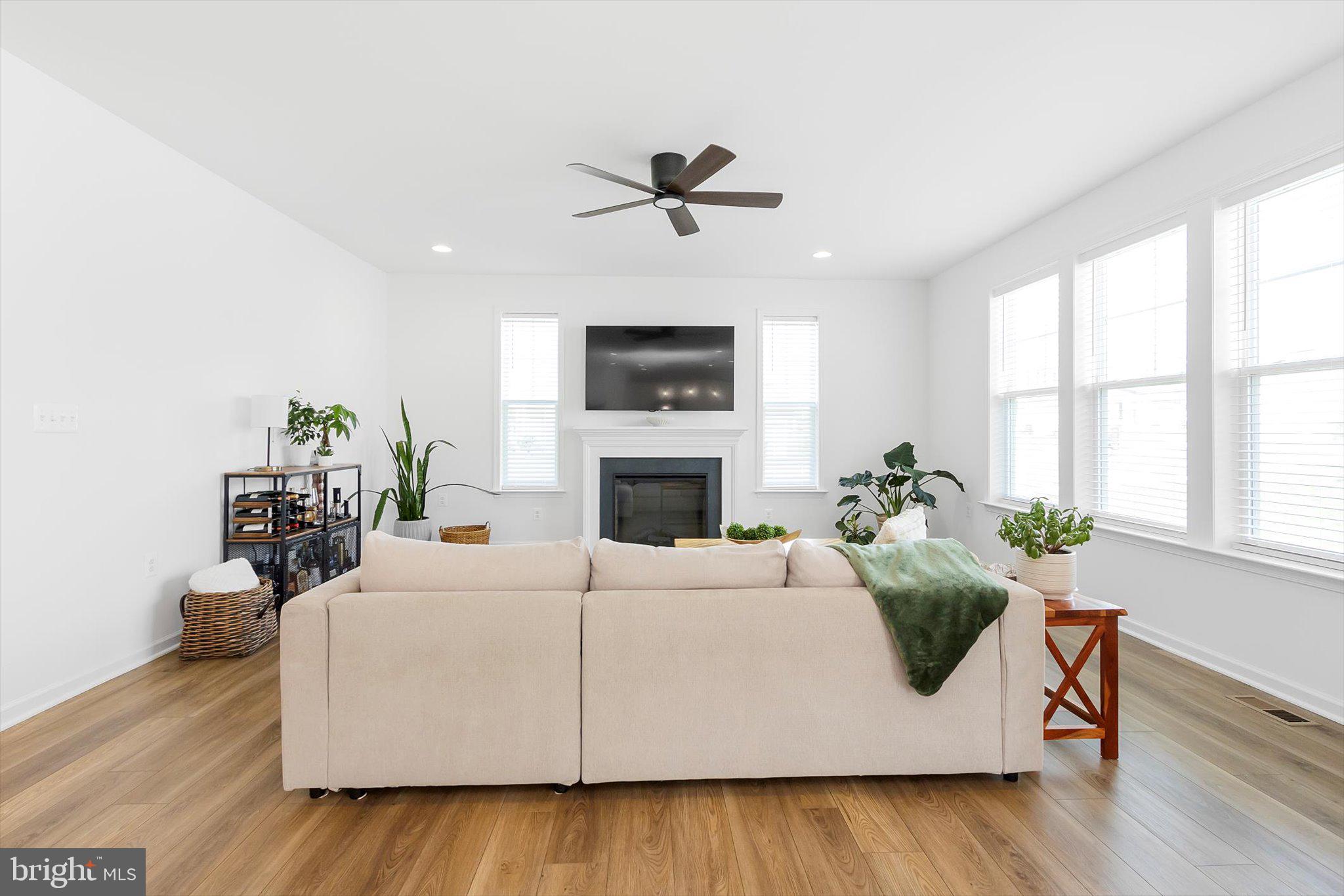 MARTINSBURG STATION - Residential