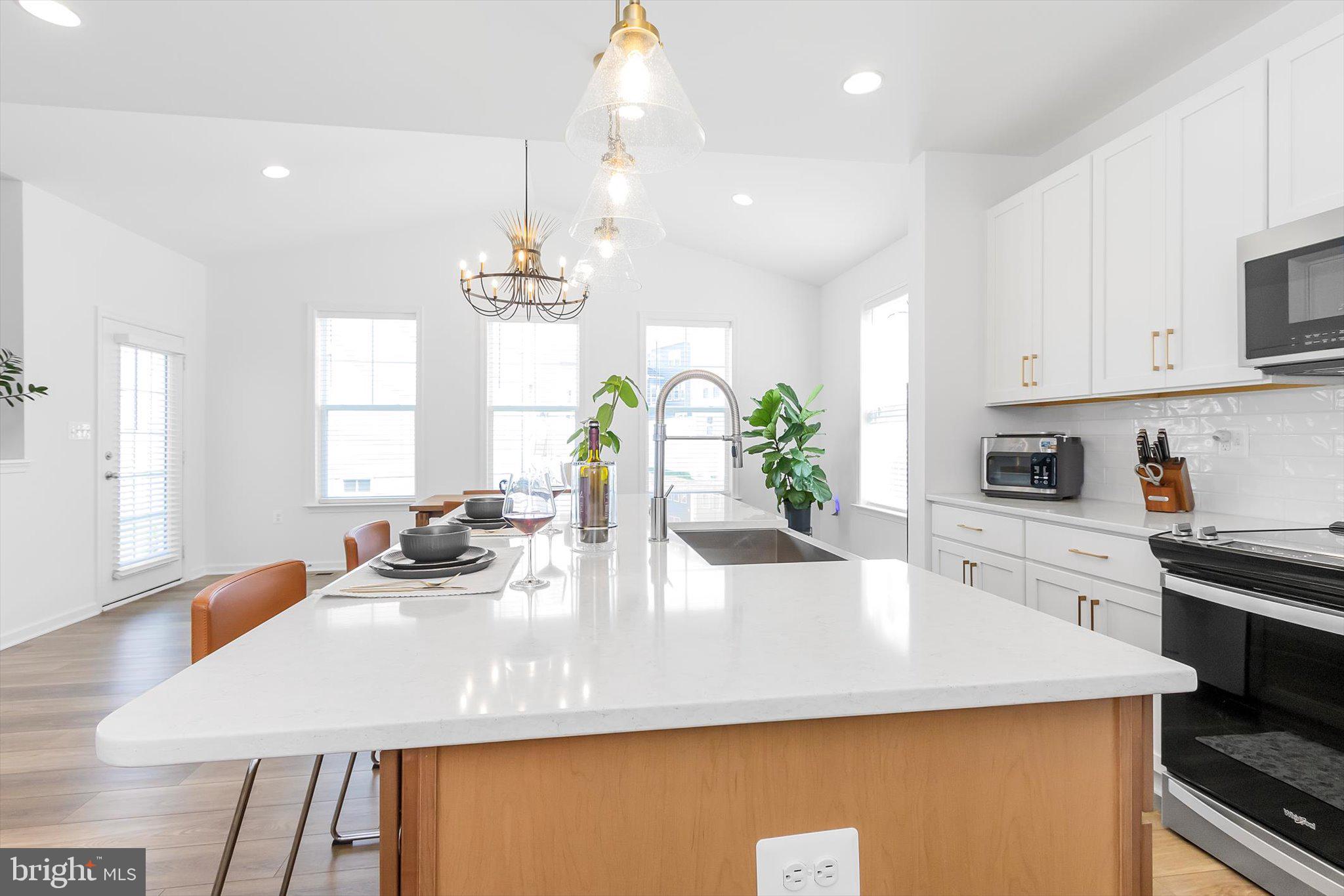 MARTINSBURG STATION - Residential