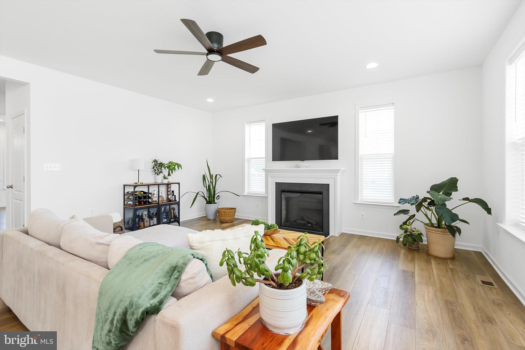 MARTINSBURG STATION - Residential