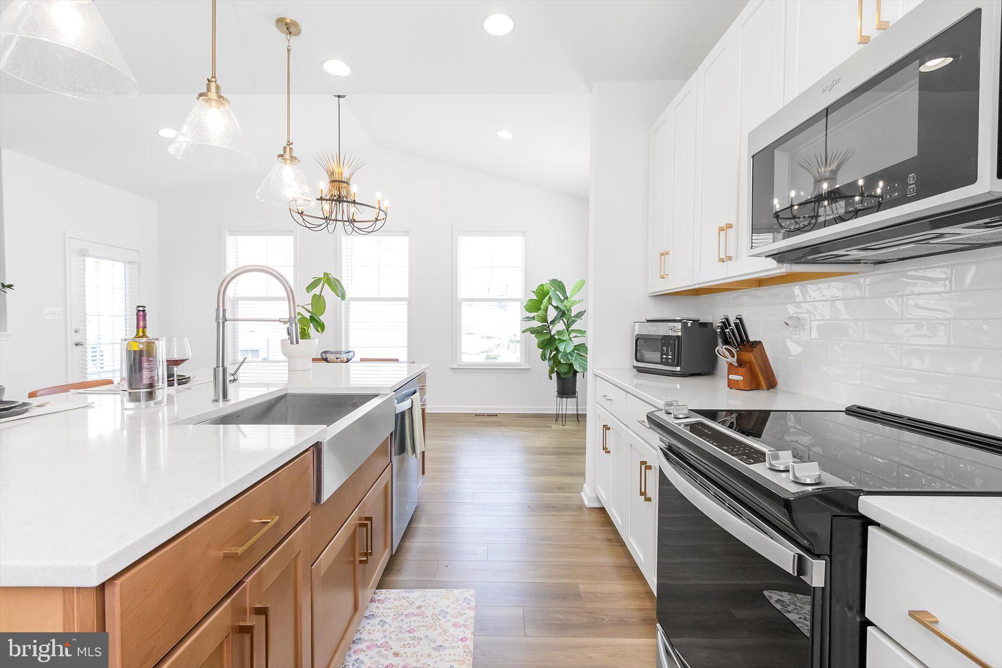 MARTINSBURG STATION - Residential