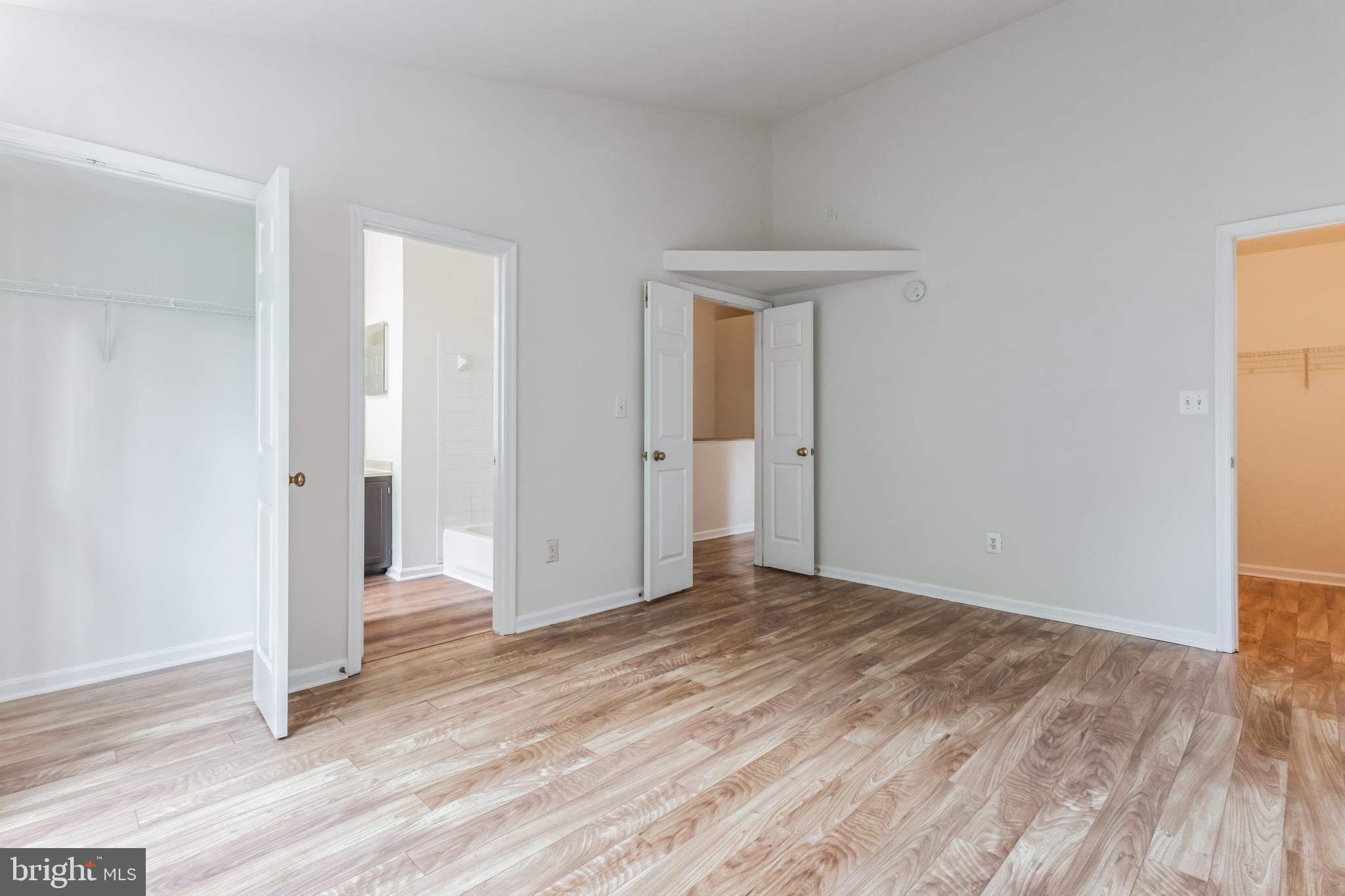 SETON SQUARE - Residential