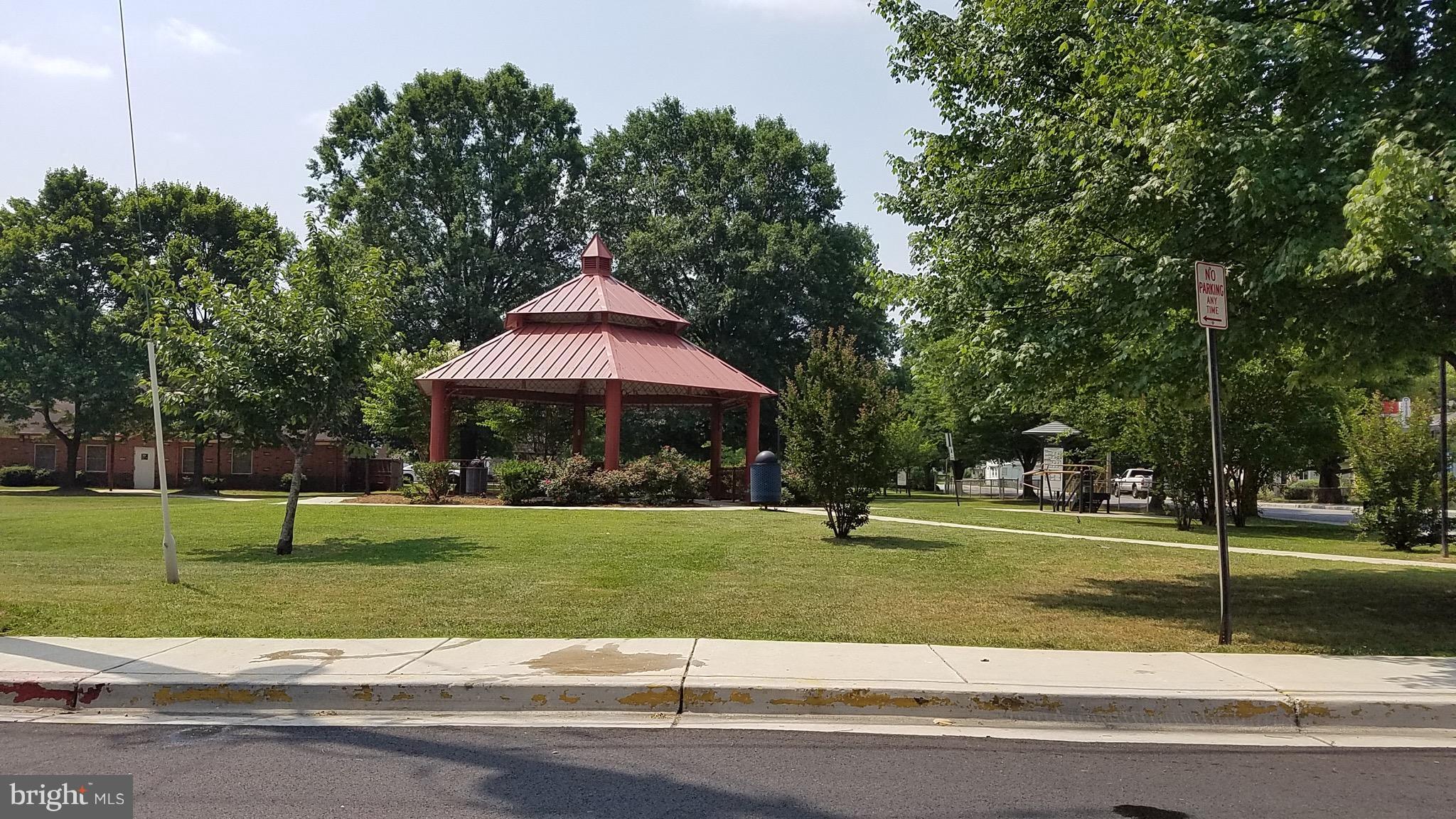 BRENTWOOD-CZARRAS ADDN - Residential