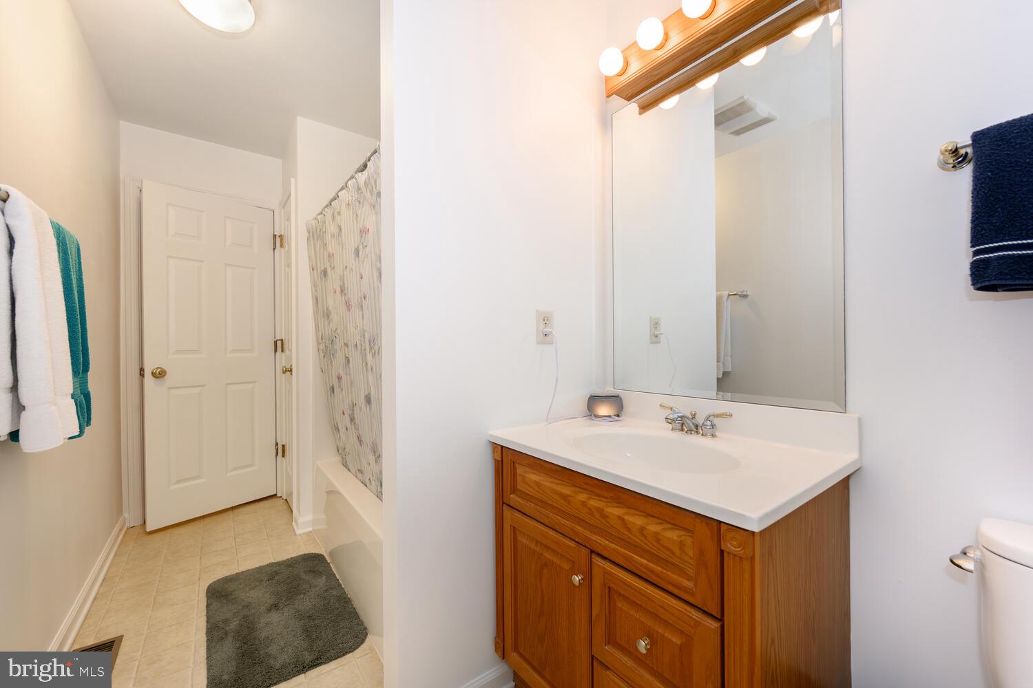 COVENTRY FARMS - Residential