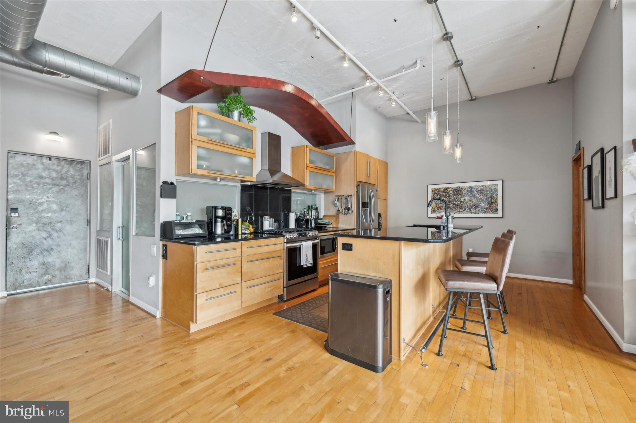 314-22 N 12TH STREET 805