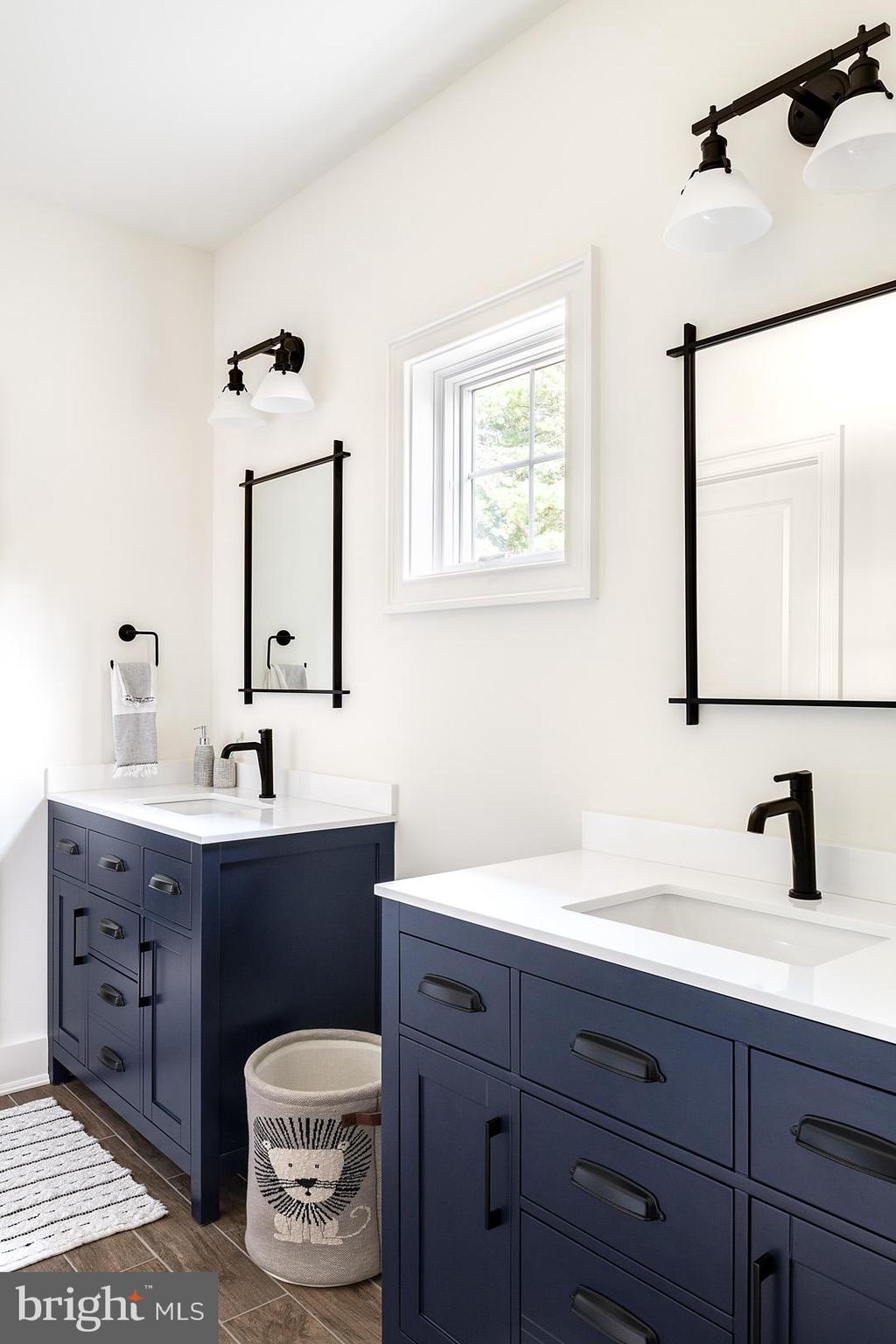 BRYN MAWR - Residential