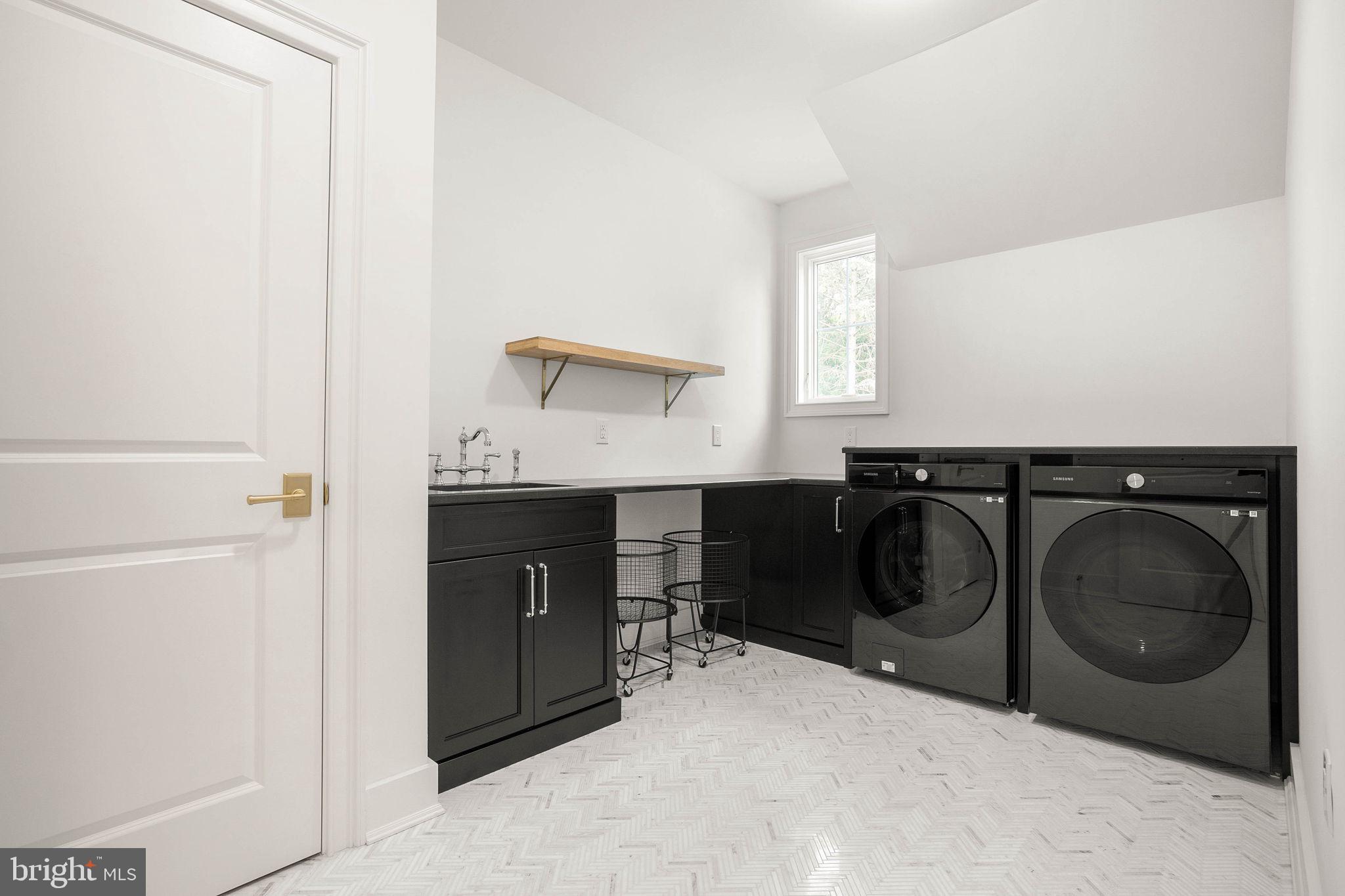 BRYN MAWR - Residential