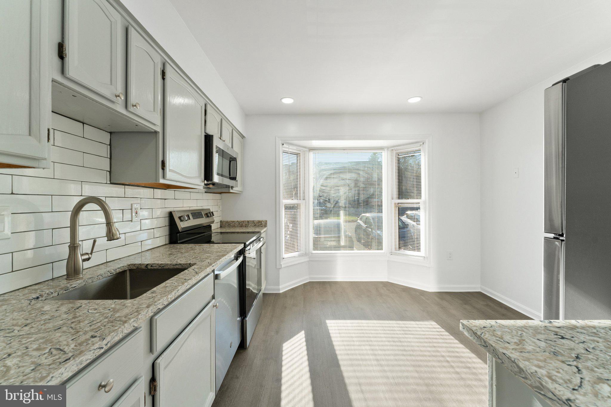 HERITAGE CROSSING - Residential