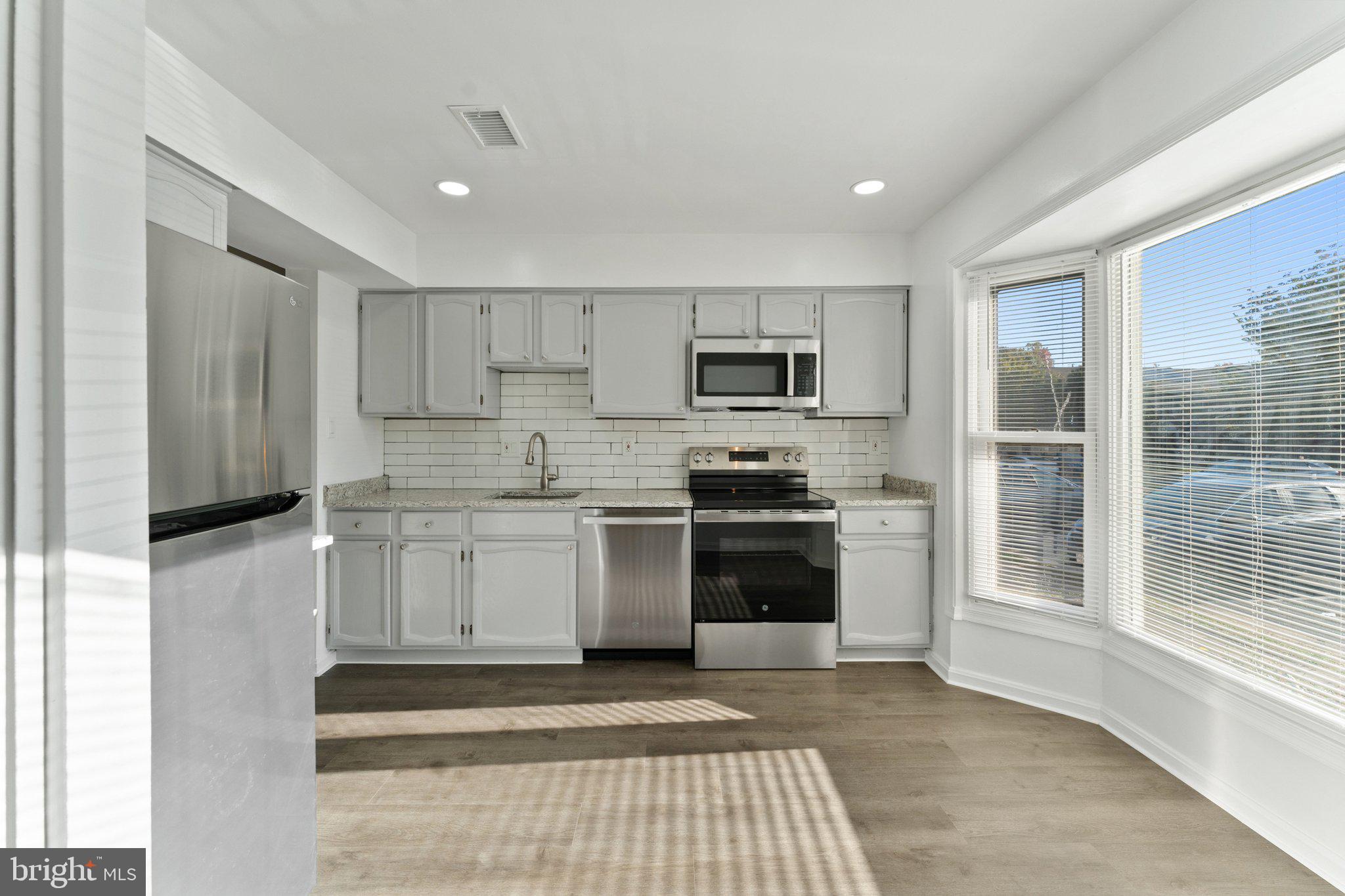 HERITAGE CROSSING - Residential