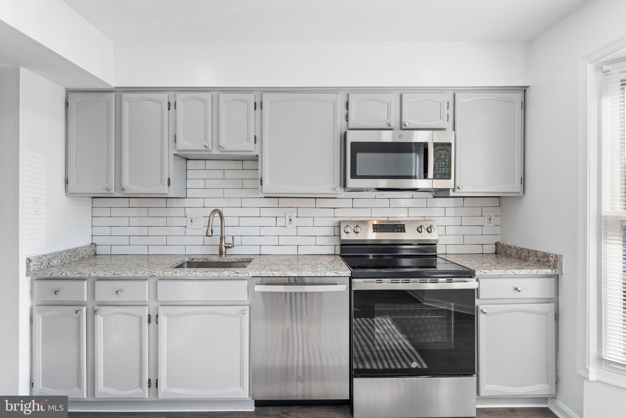 HERITAGE CROSSING - Residential