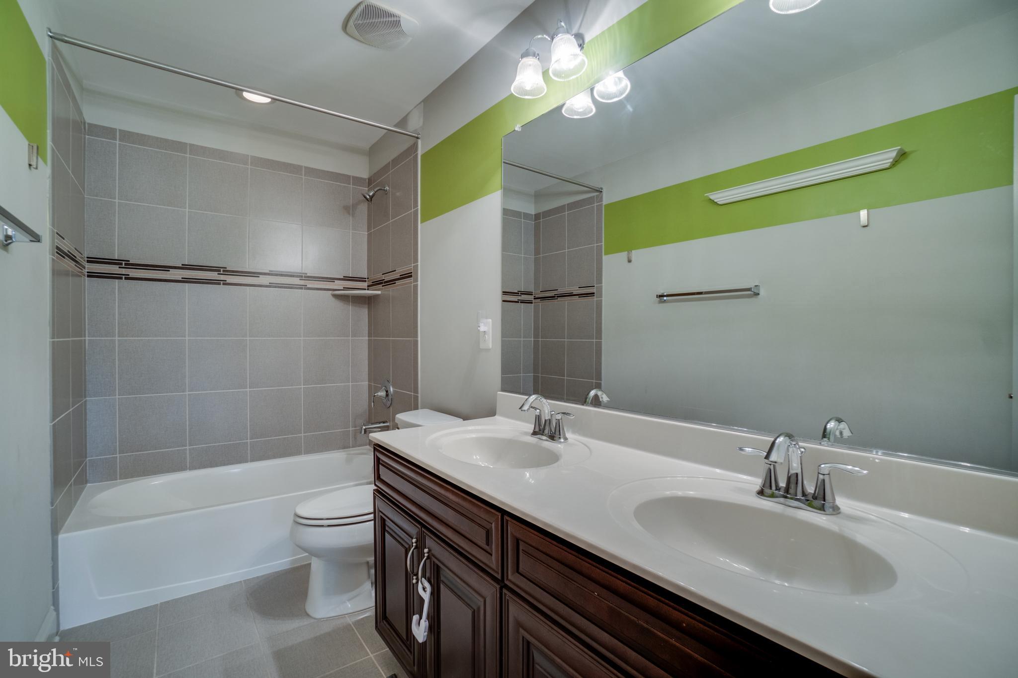 LIBERTY MANOR - Residential