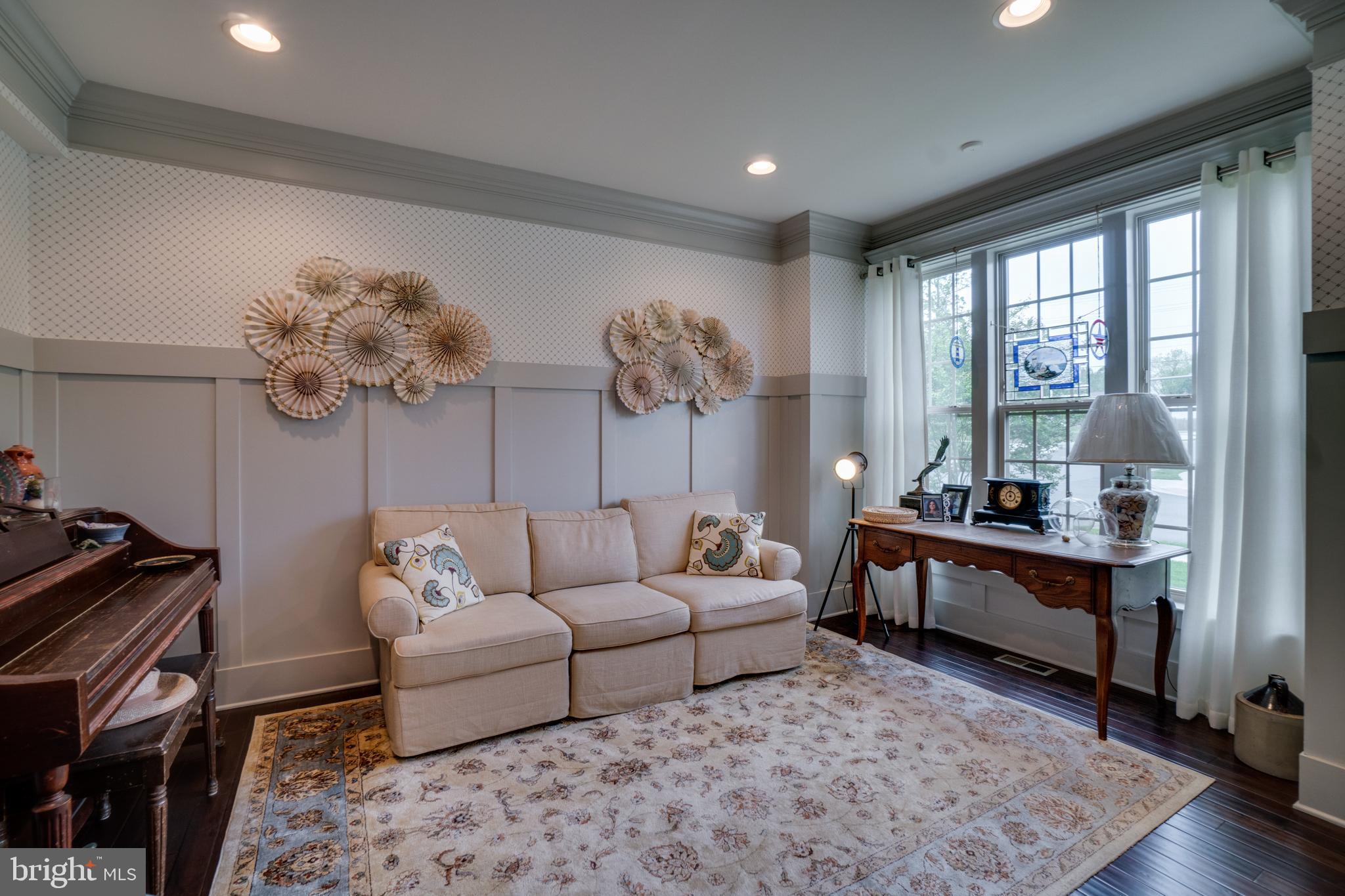 LIBERTY MANOR - Residential