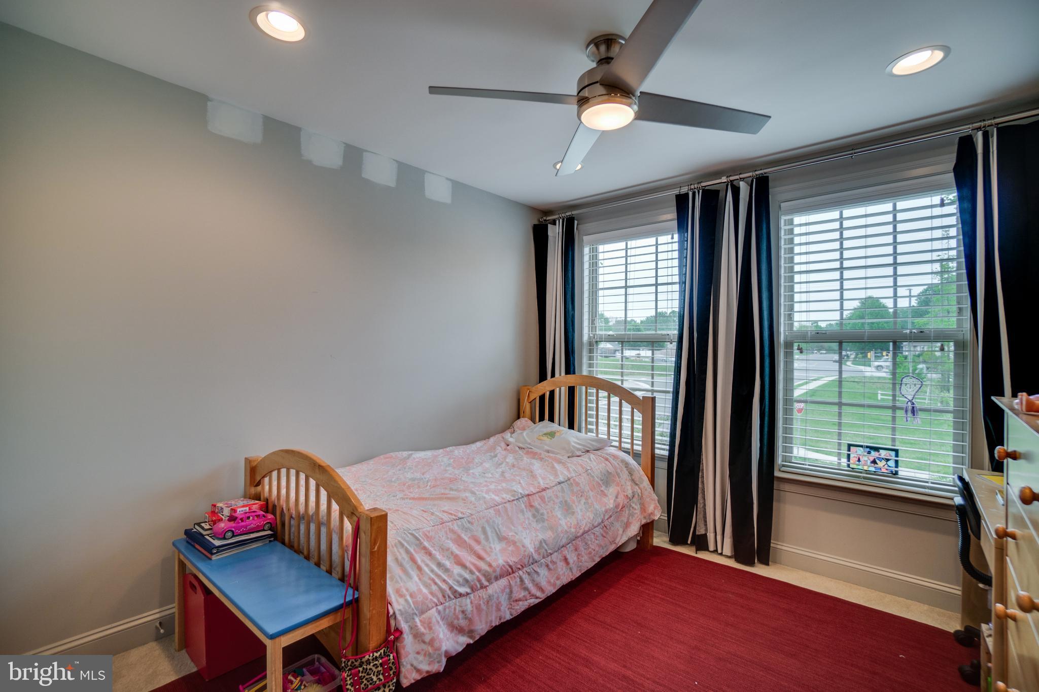 LIBERTY MANOR - Residential