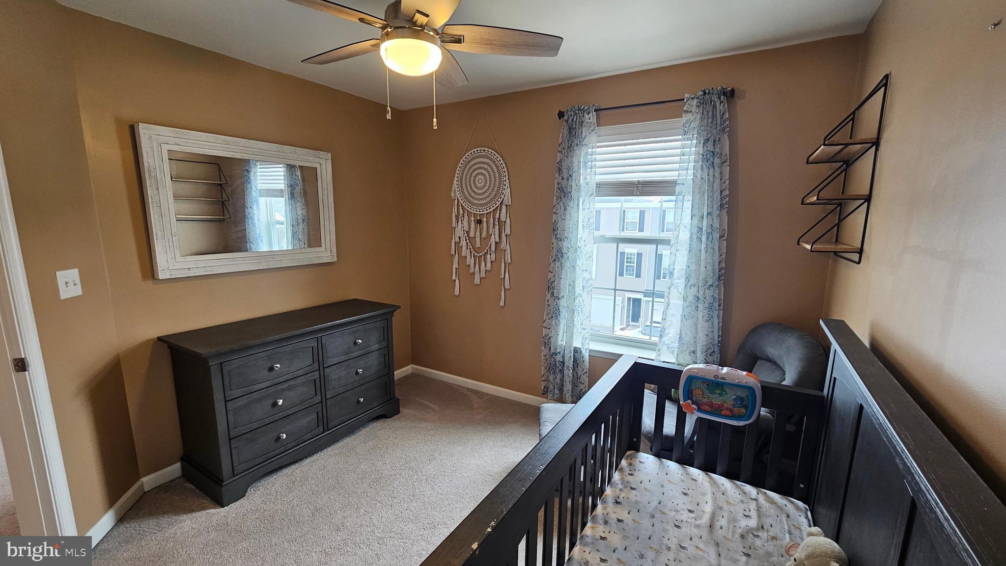 EDGEWATER - Residential