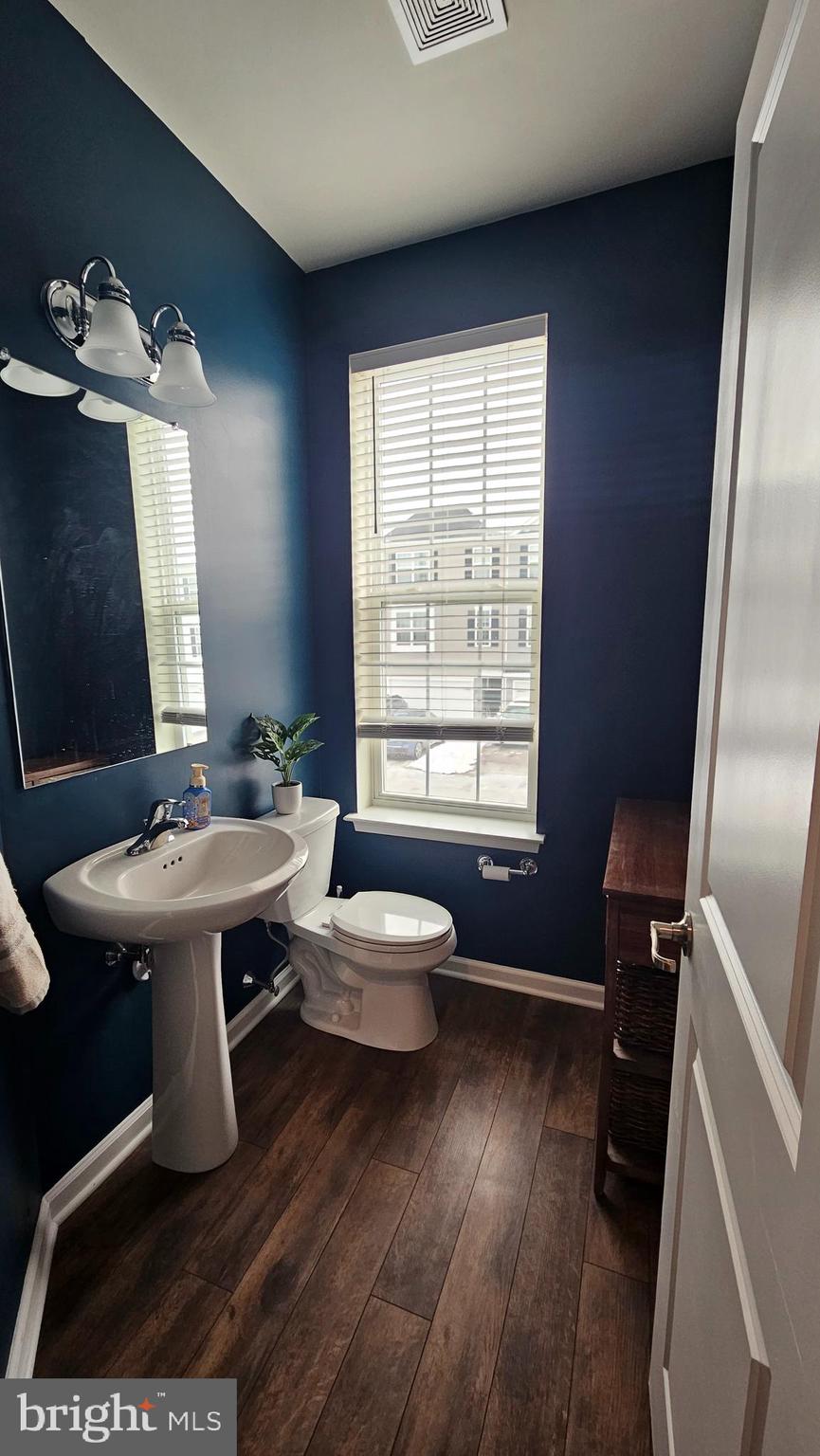 EDGEWATER - Residential