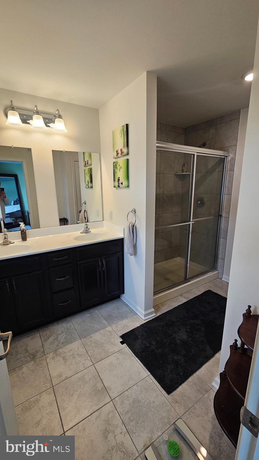 EDGEWATER - Residential