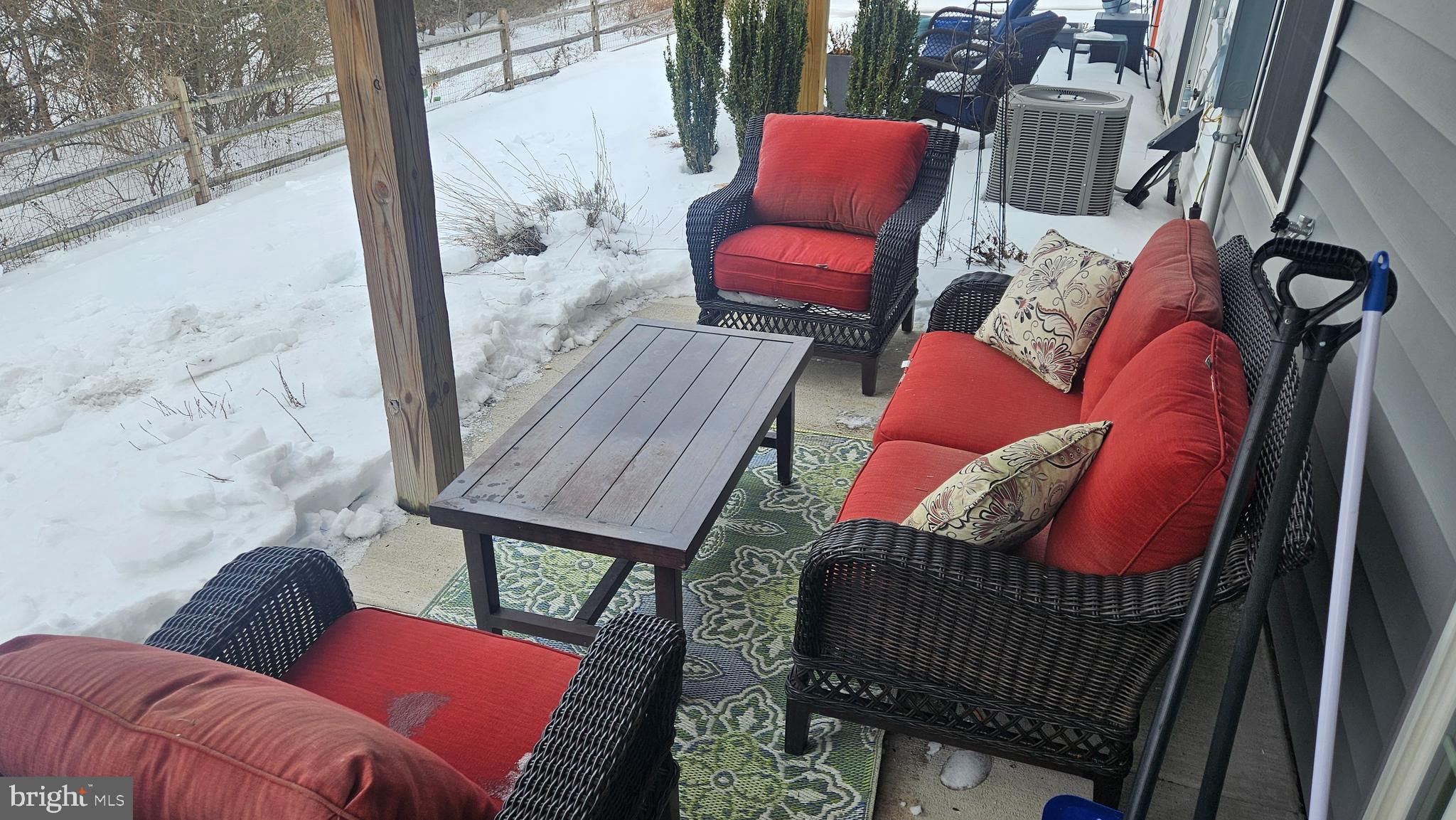 EDGEWATER - Residential