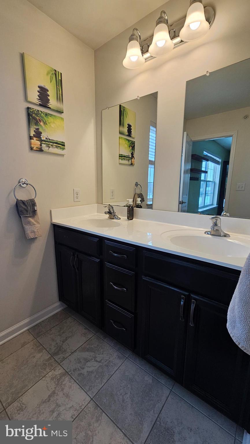 EDGEWATER - Residential