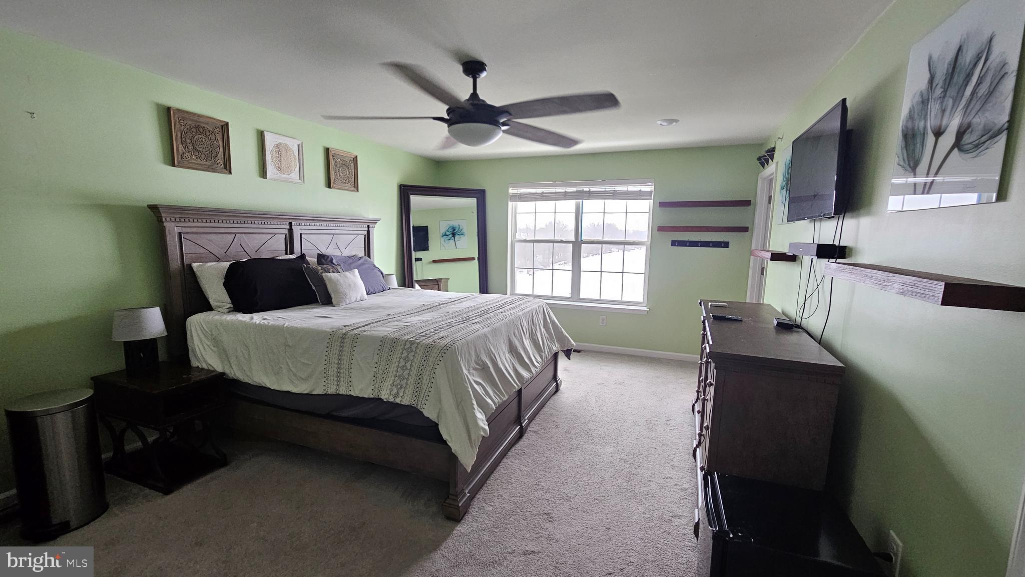 EDGEWATER - Residential