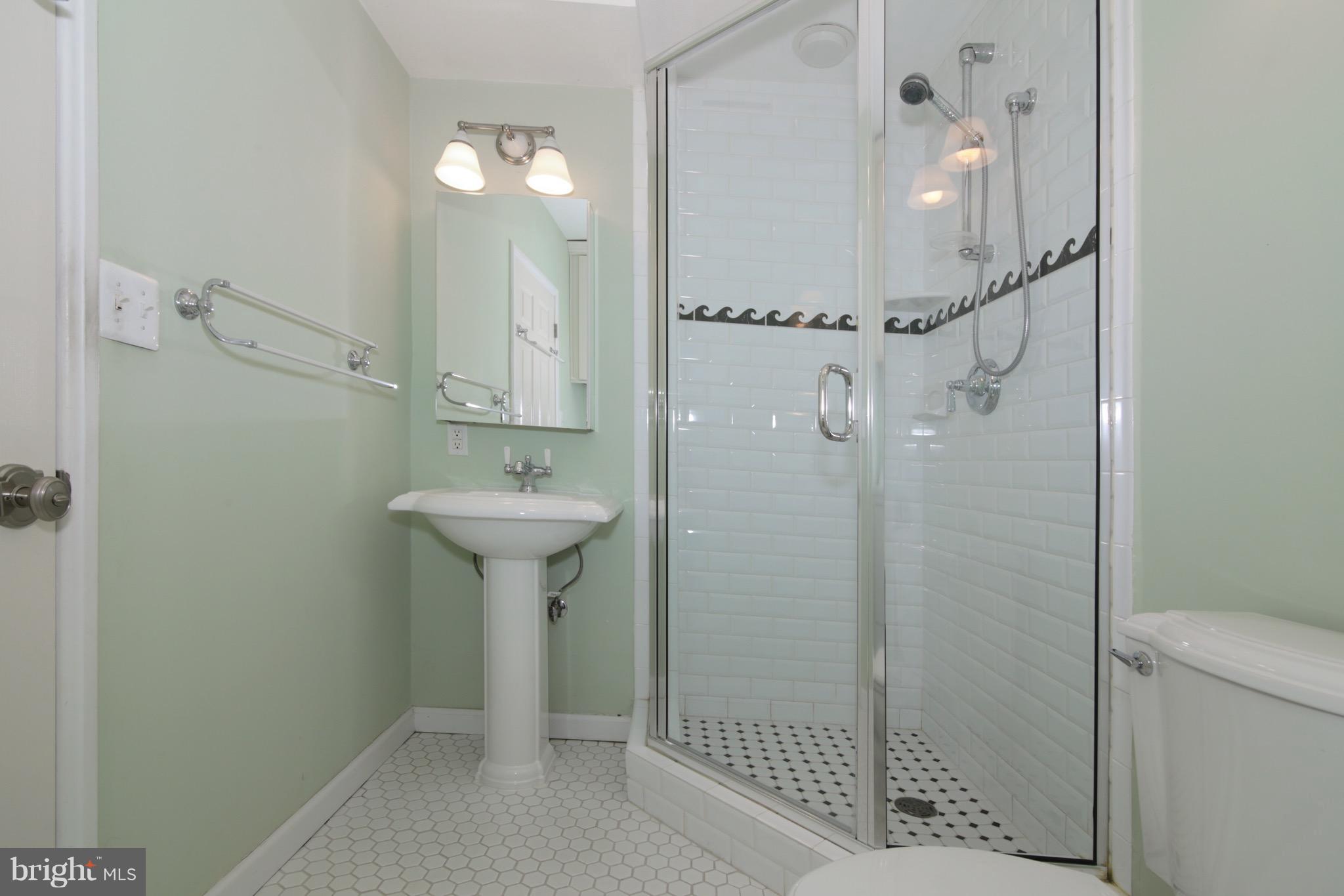 FAIRLINGTON COMMONS - Residential