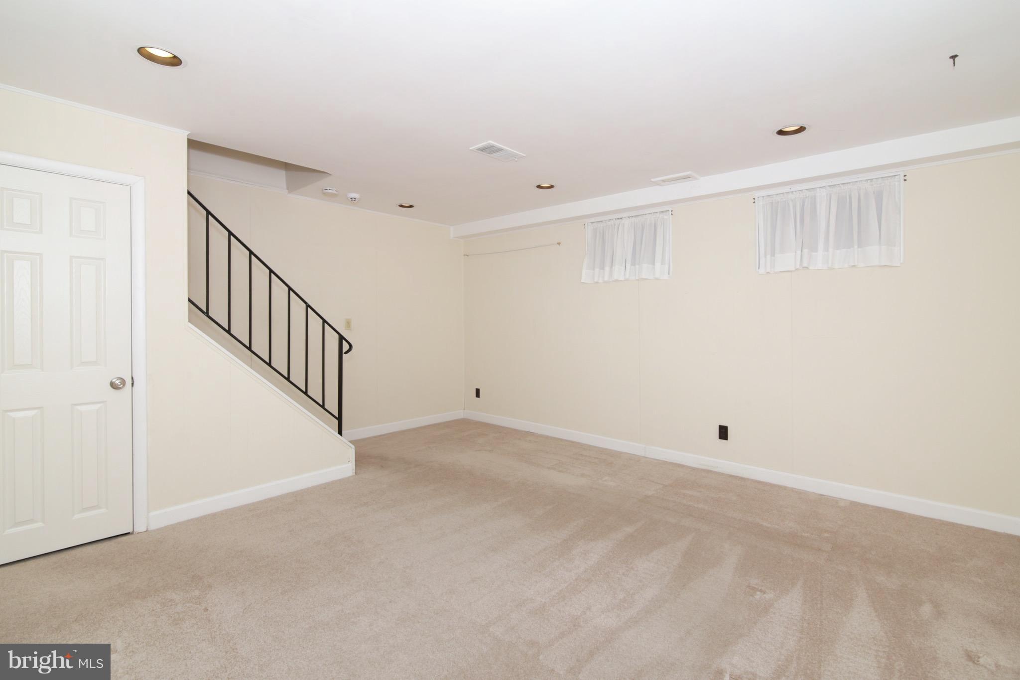 FAIRLINGTON COMMONS - Residential