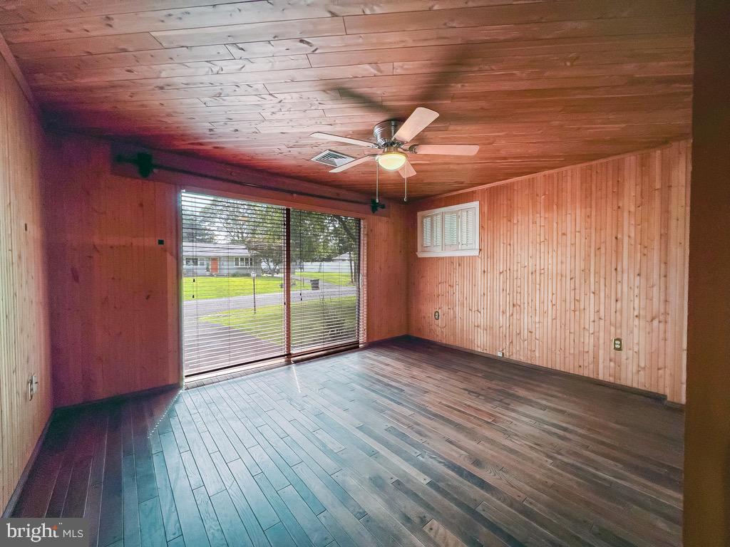 FAIRWAYS - Residential