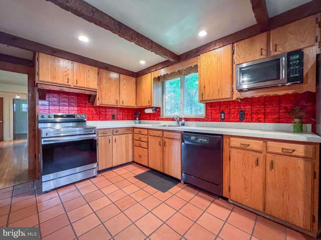 FAIRWAYS - Residential