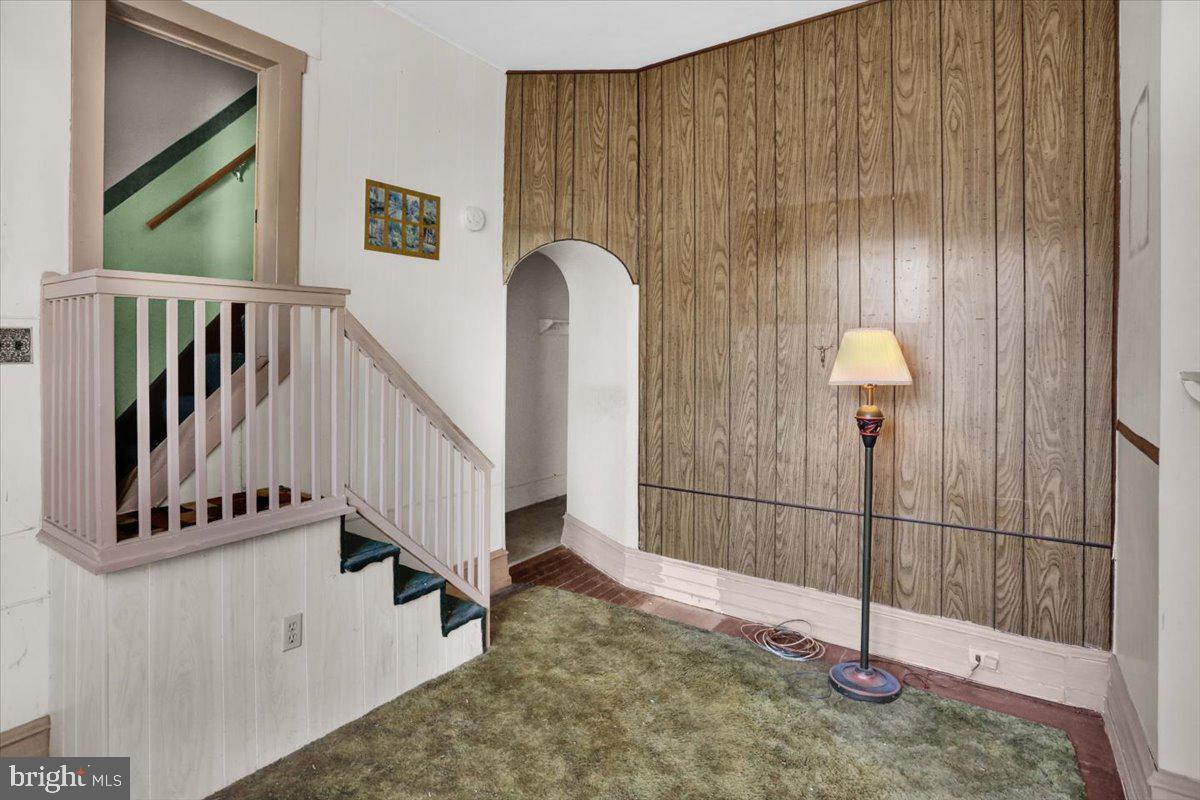 607 W NORWEGIAN STREET
