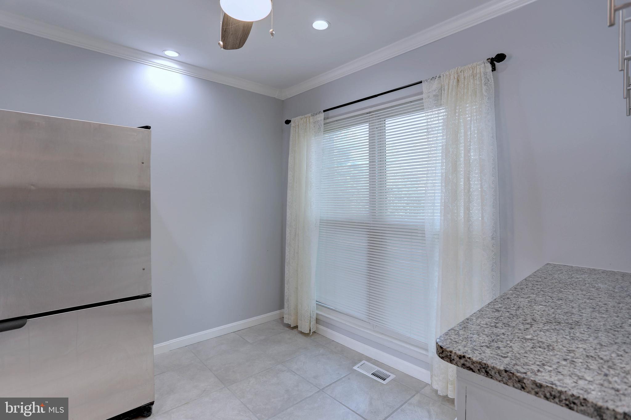 CROFTON MEADOWS - Residential