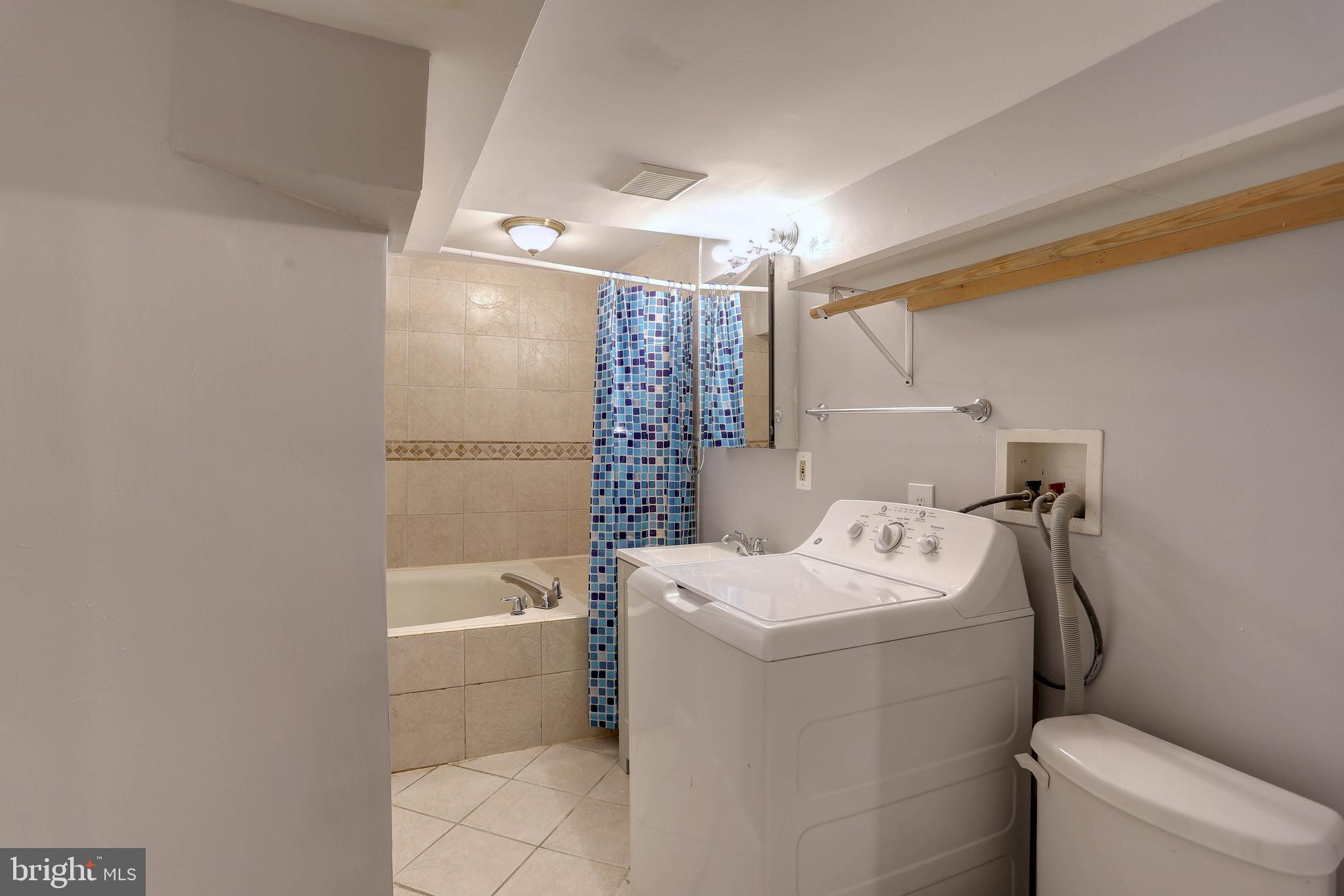 CROFTON MEADOWS - Residential