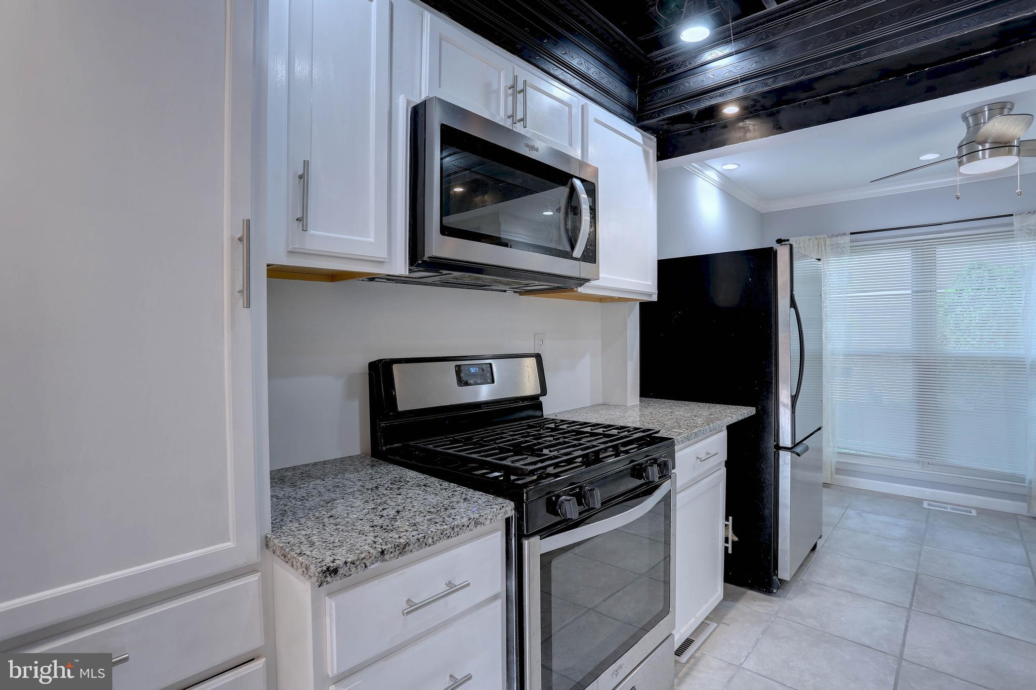 CROFTON MEADOWS - Residential