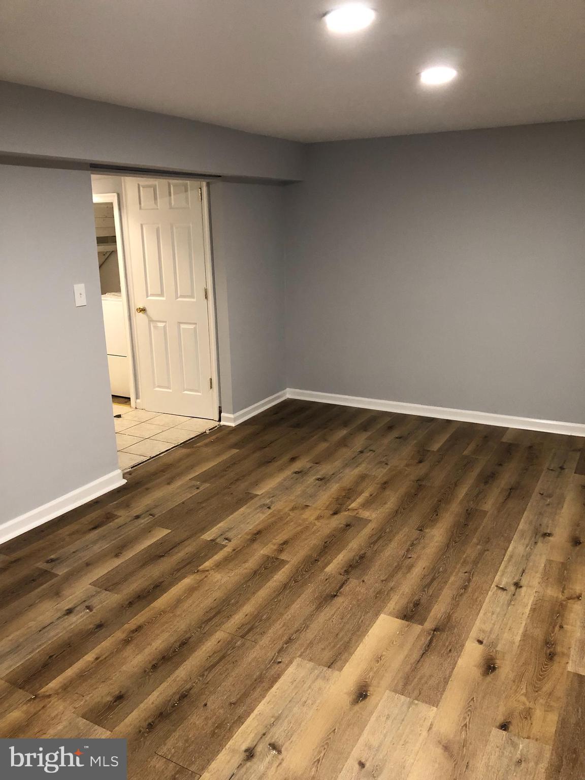 CROFTON MEADOWS - Residential