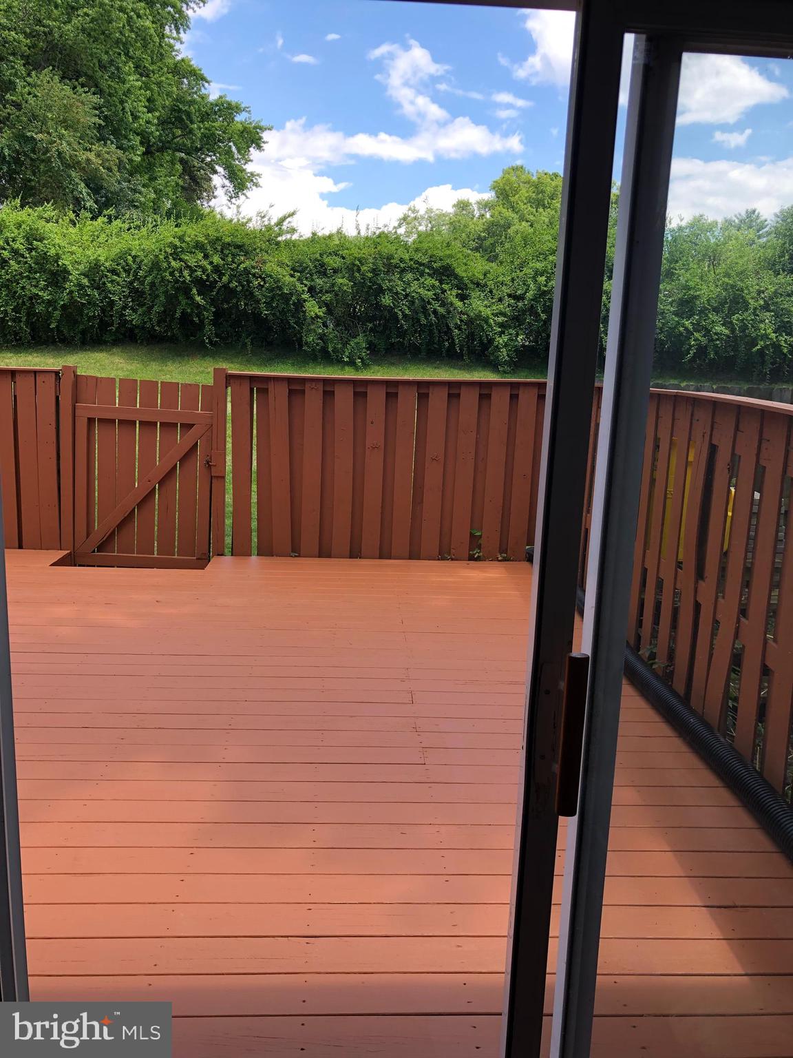 CROFTON MEADOWS - Residential