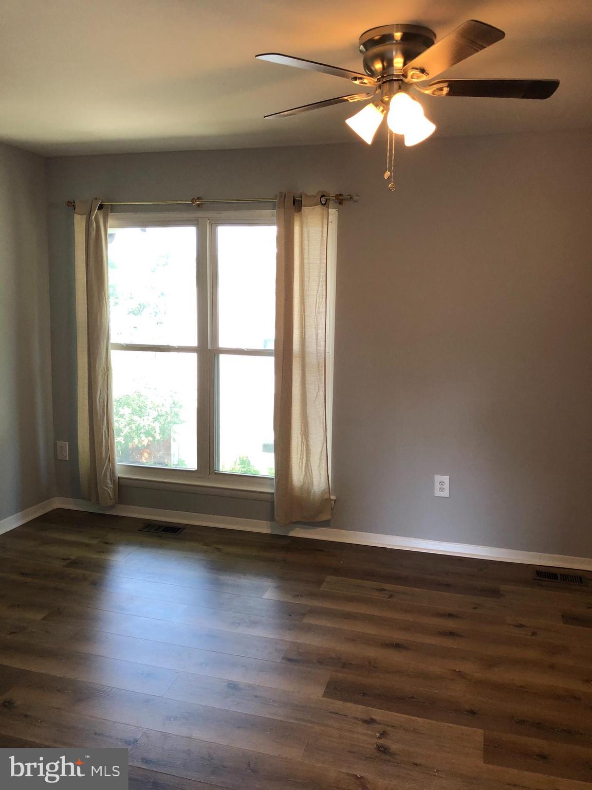 CROFTON MEADOWS - Residential