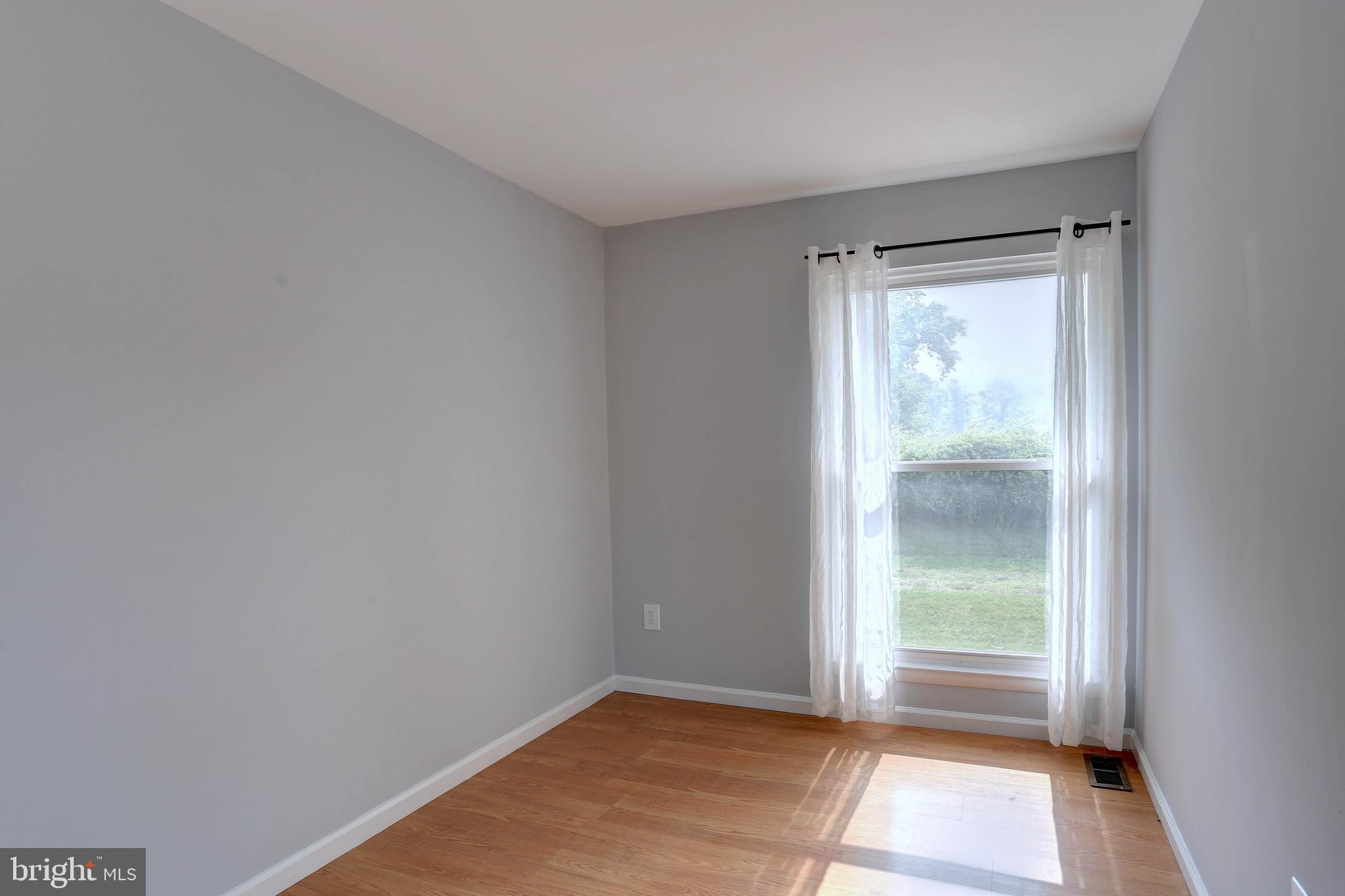 CROFTON MEADOWS - Residential