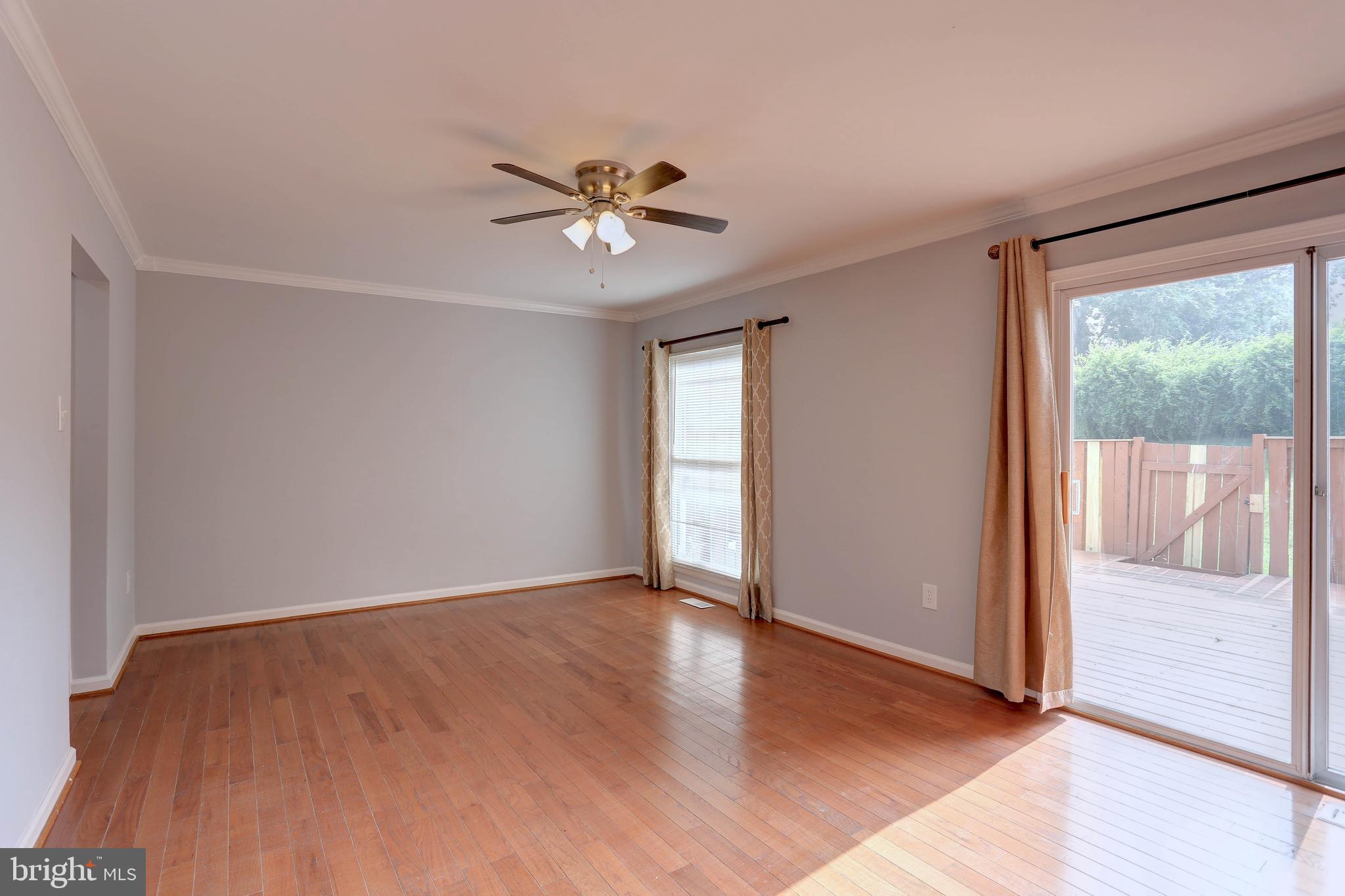 CROFTON MEADOWS - Residential