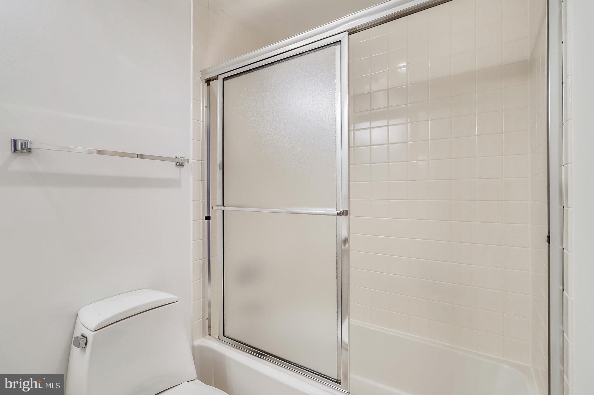 HERITAGE HARBOUR - Residential Lease