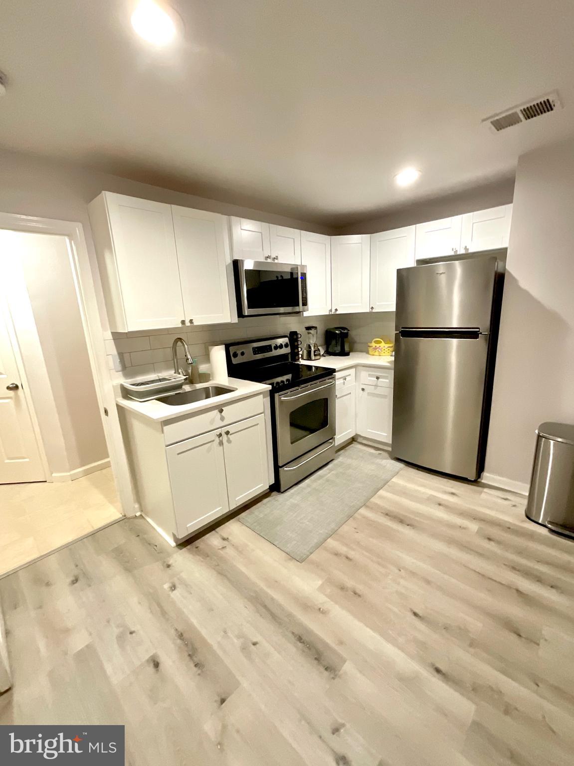 BRACEY ESTATES - Residential Lease