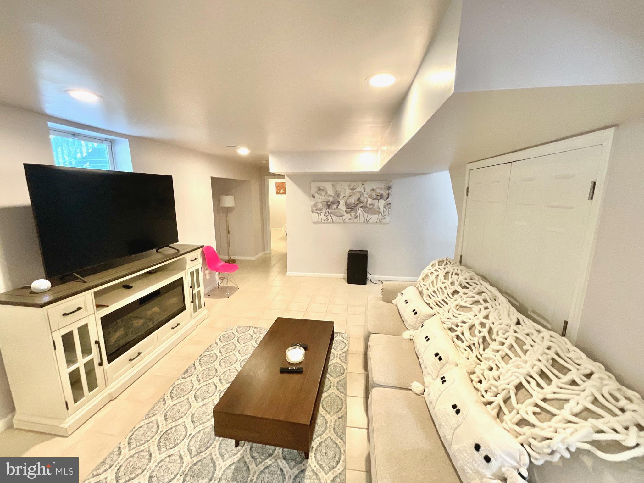 BRACEY ESTATES - Residential Lease