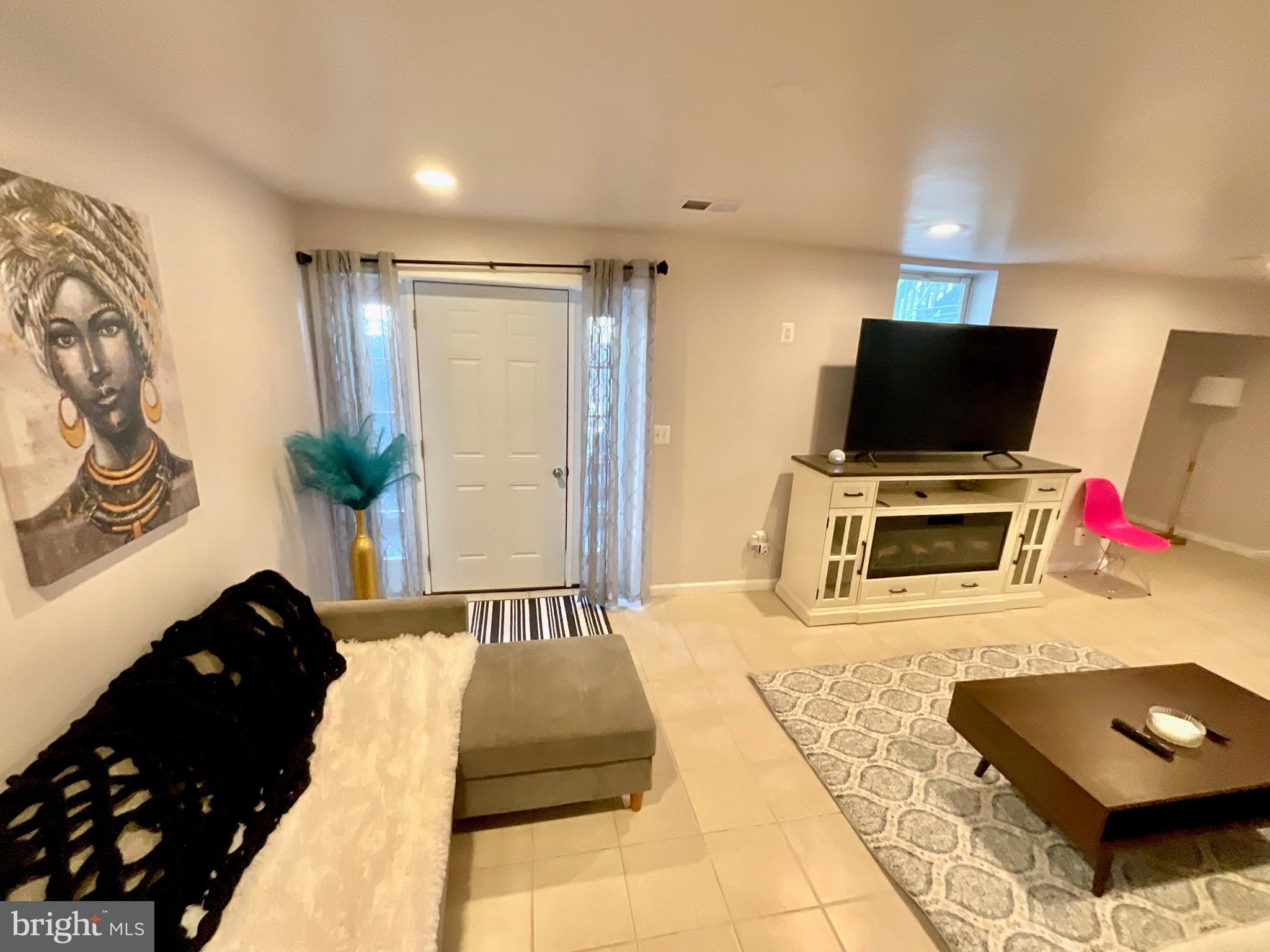 BRACEY ESTATES - Residential Lease