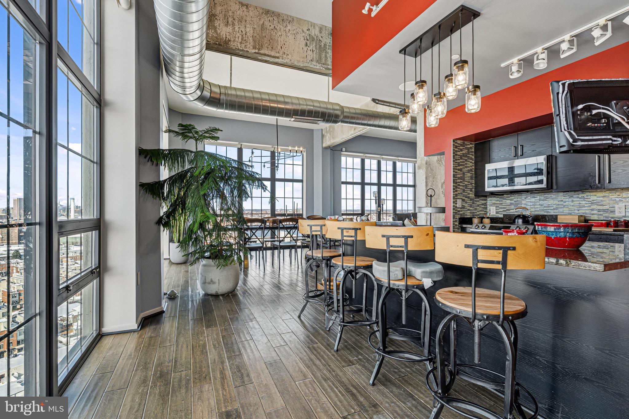 LOCUST POINT - Residential