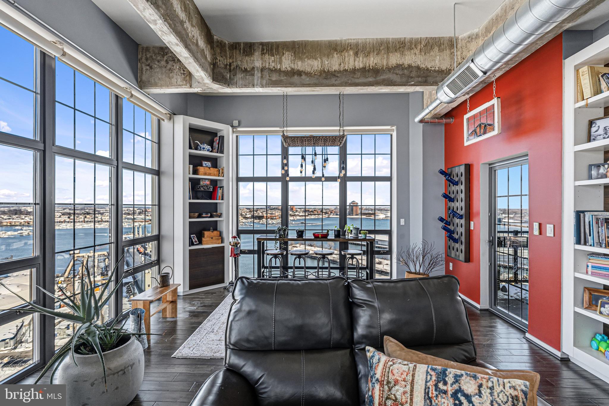 LOCUST POINT - Residential