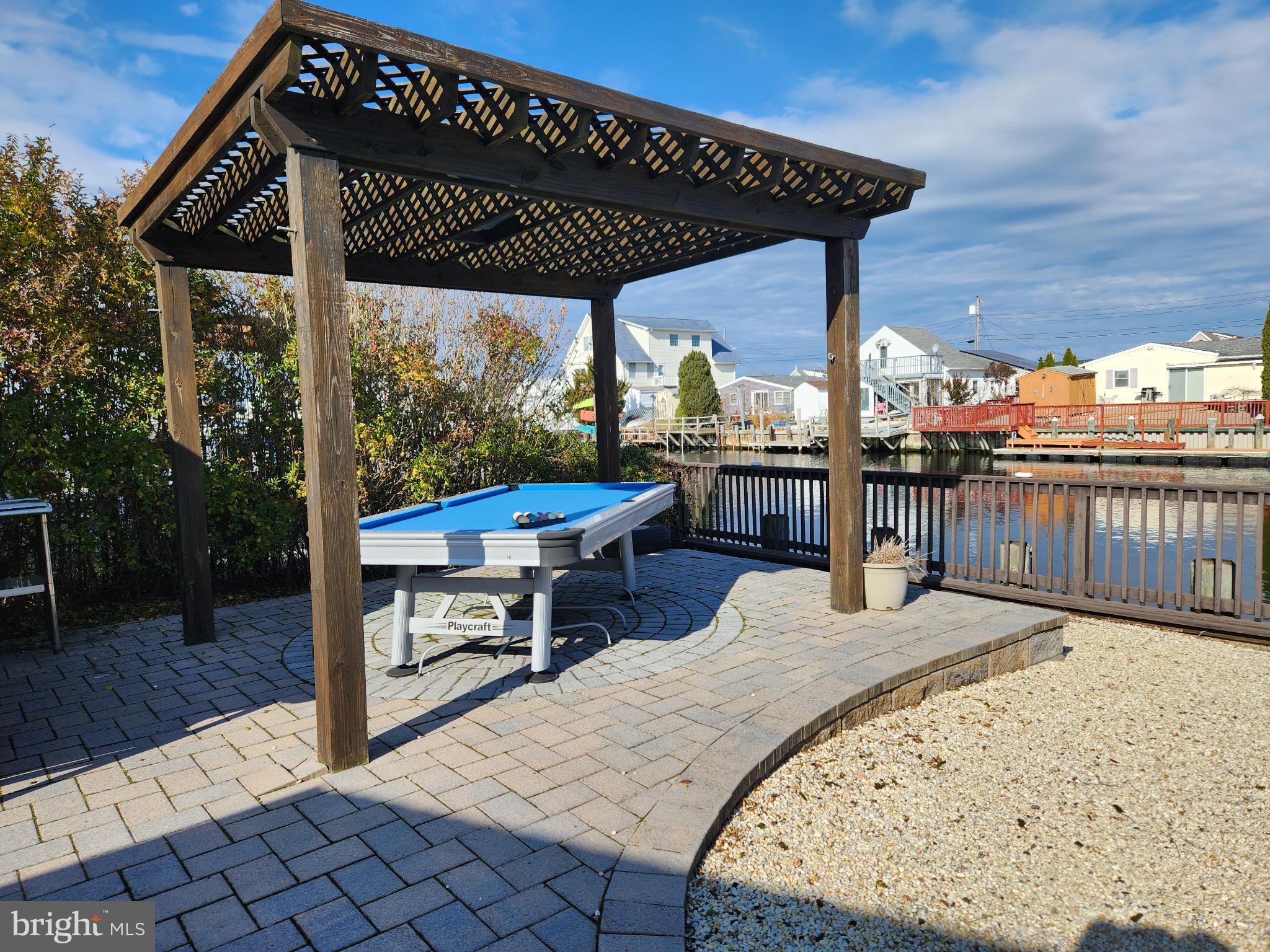 MYSTIC ISLAND - Residential