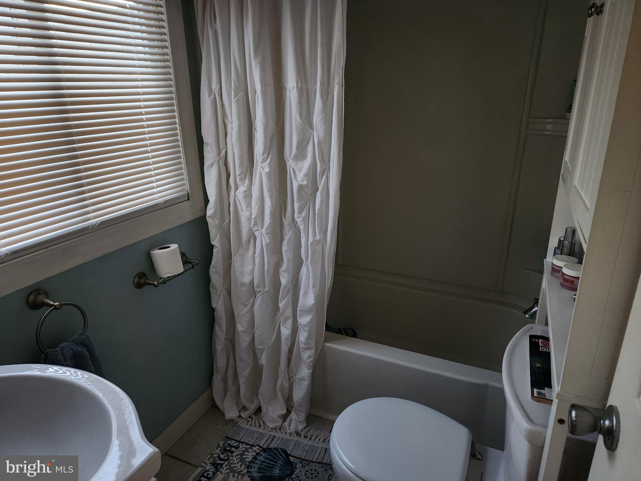 MYSTIC ISLAND - Residential