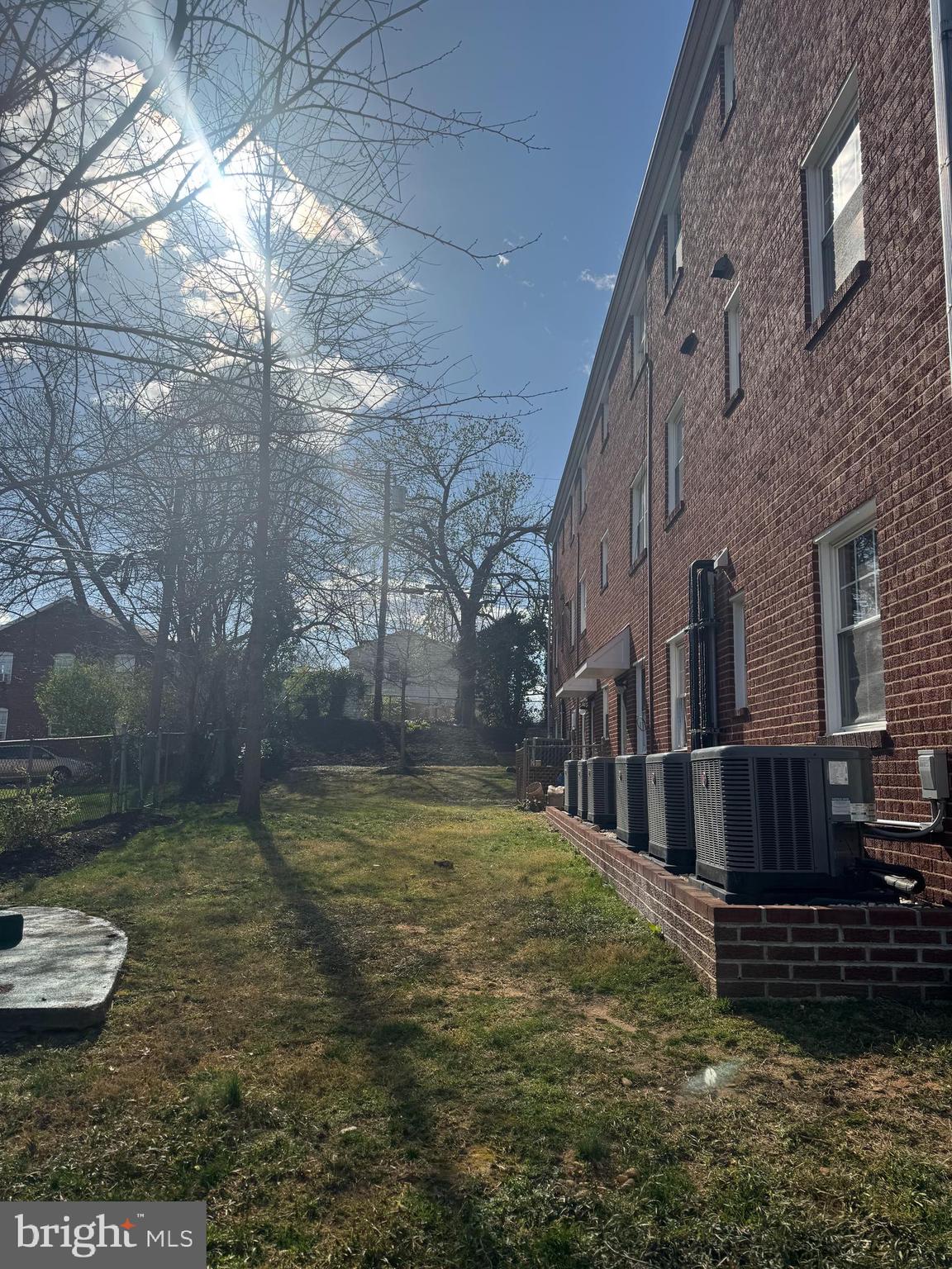 COLUMBIA PIKE - Residential Lease