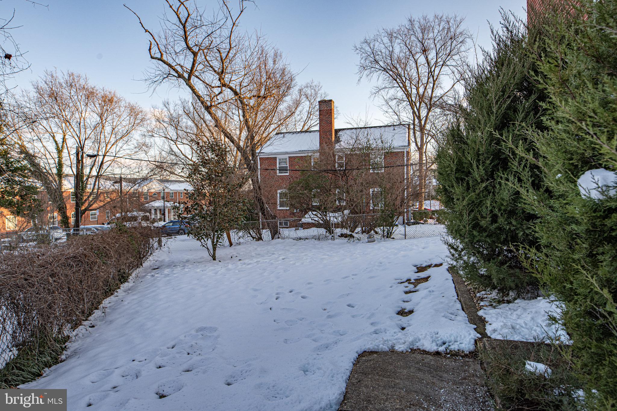 COLUMBIA PIKE - Residential Lease