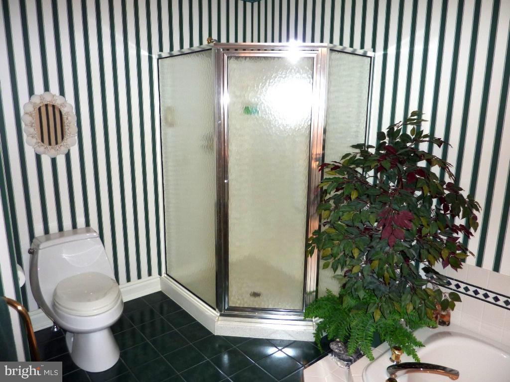 CROSSGATES - Residential